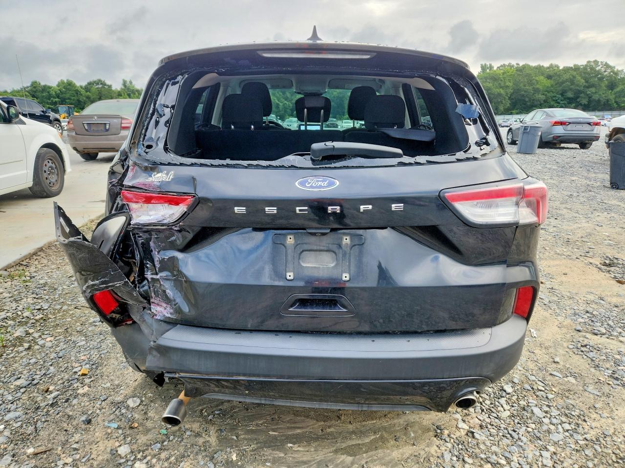 2022 Ford Escape Se Black vin: 1FMCU0G63NUB84325