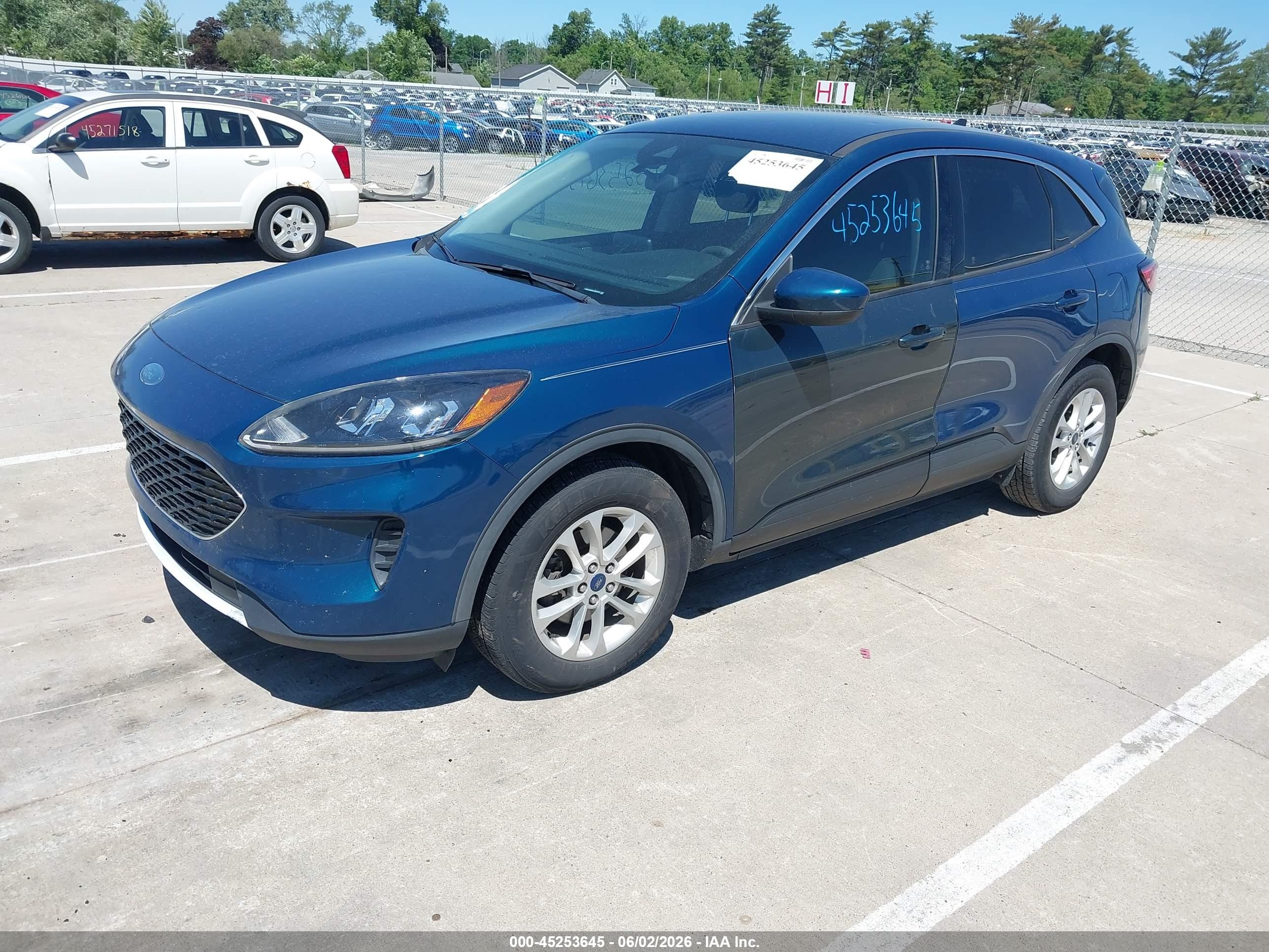 2020 Ford Escape Se Blue vin: 1FMCU0G64LUB28729