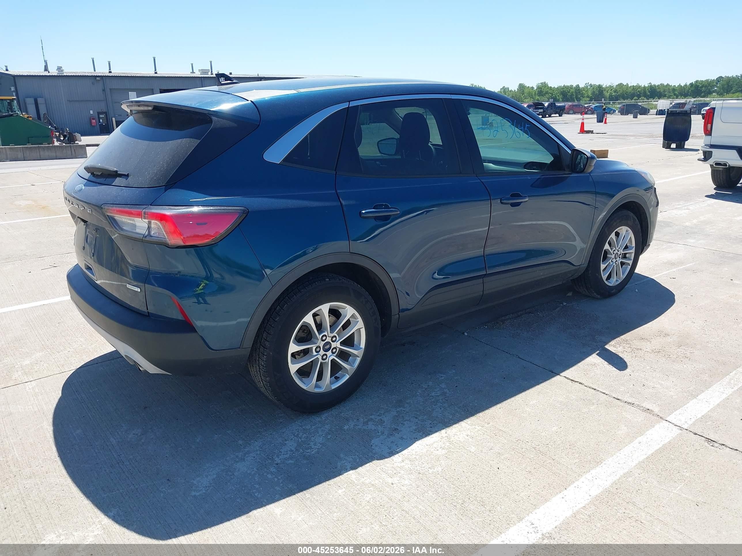 2020 Ford Escape Se Blue vin: 1FMCU0G64LUB28729