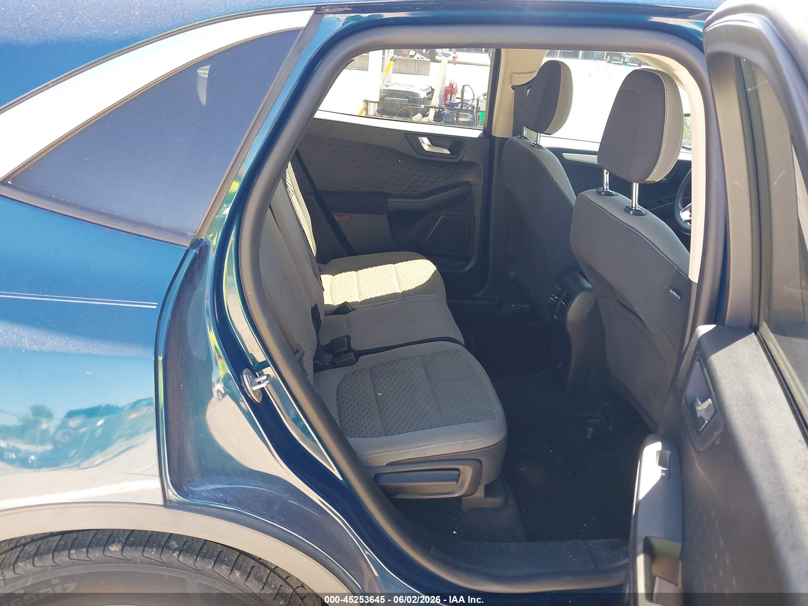 2020 Ford Escape Se Blue vin: 1FMCU0G64LUB28729