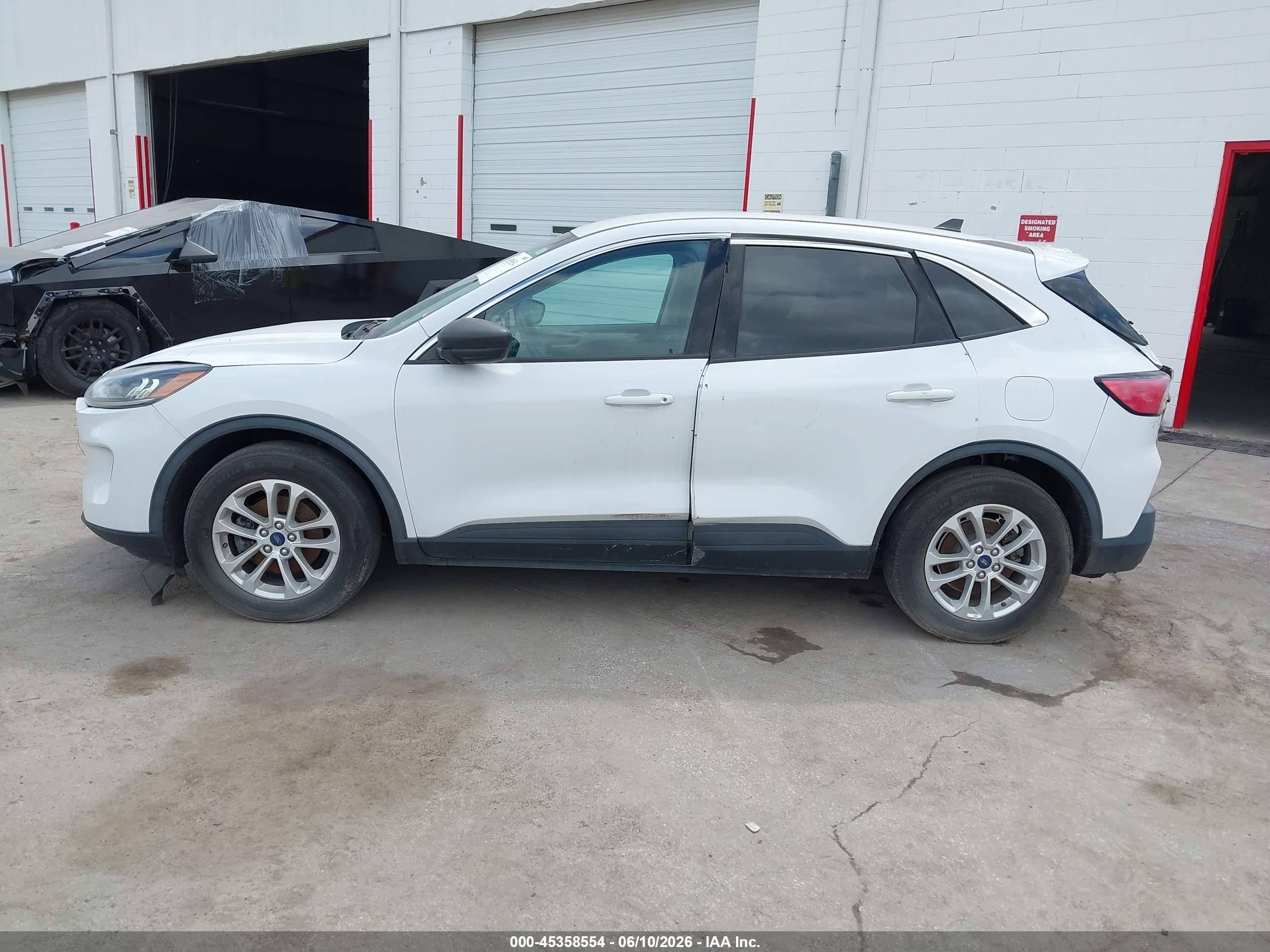 2022 Ford Escape Se White vin: 1FMCU0G67NUA25873