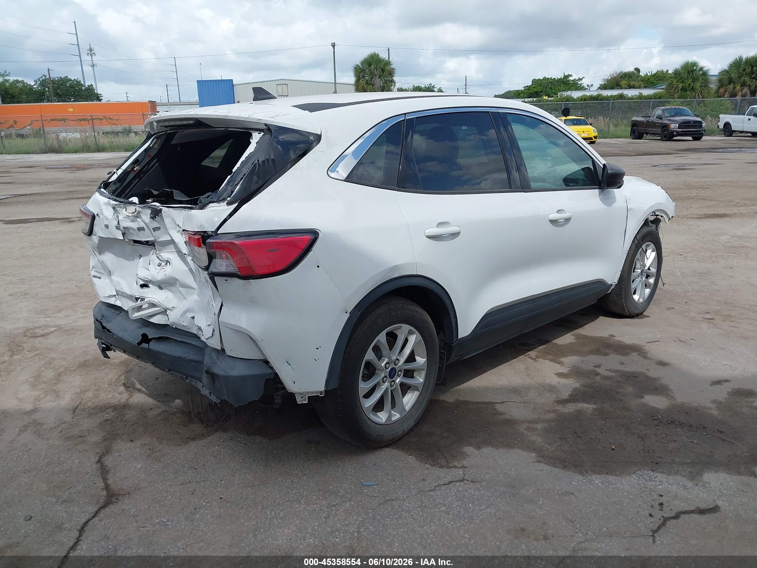 2022 Ford Escape Se White vin: 1FMCU0G67NUA25873