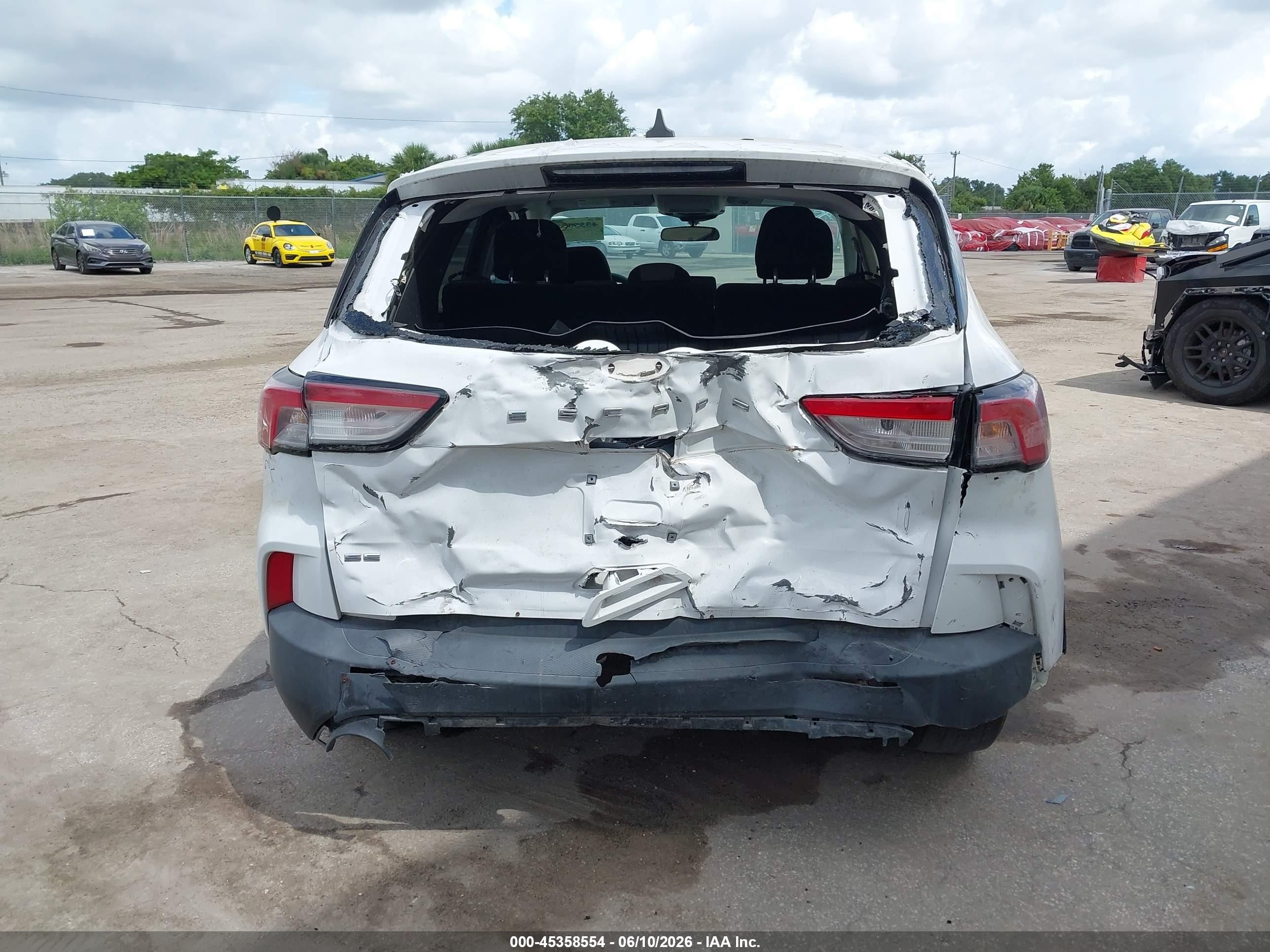 2022 Ford Escape Se White vin: 1FMCU0G67NUA25873