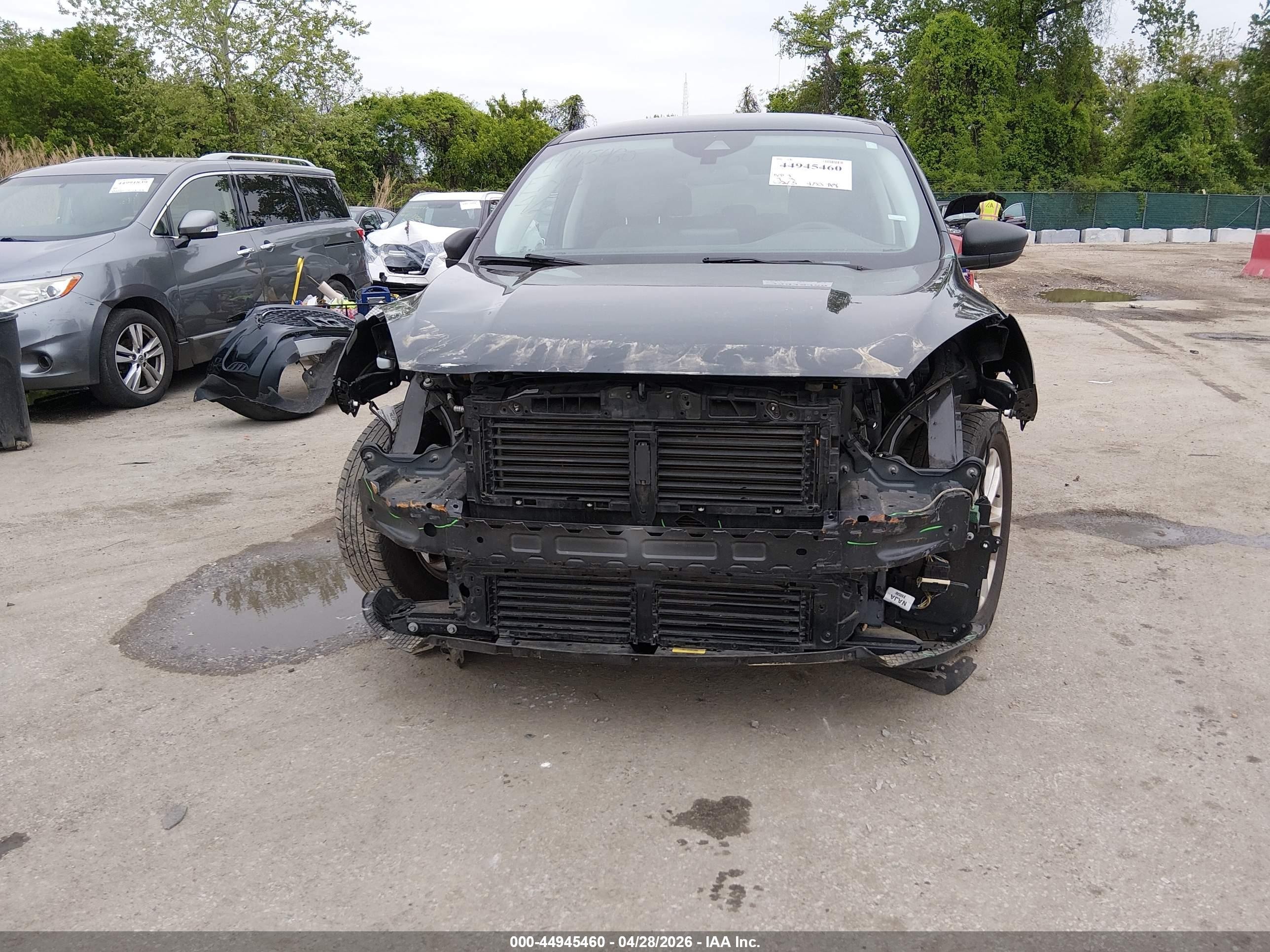 2022 Ford Escape Se Черный vin: 1FMCU0G68NUA90229