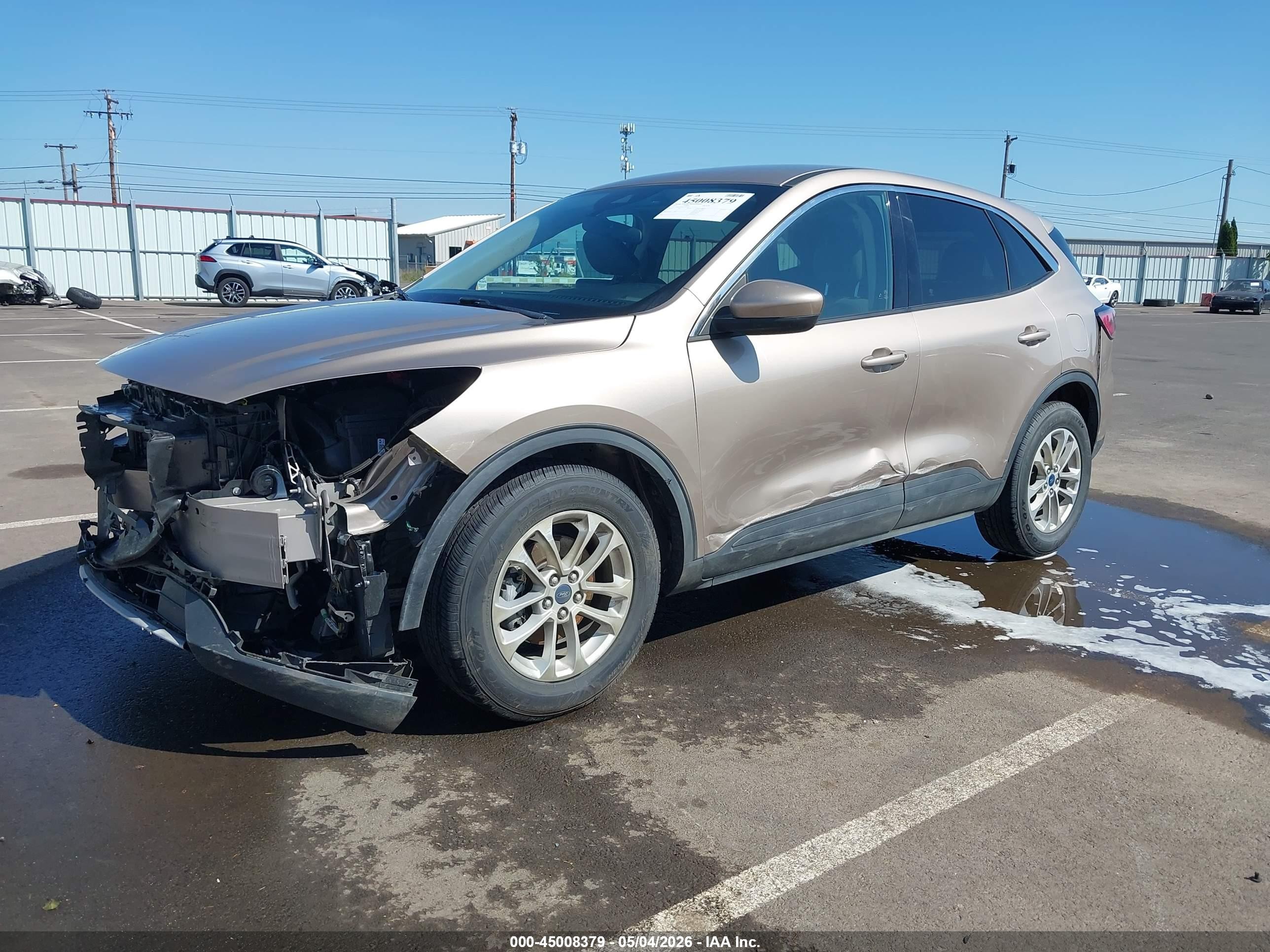 2020 Ford Escape Se Бежевый vin: 1FMCU0G6XLUB13345