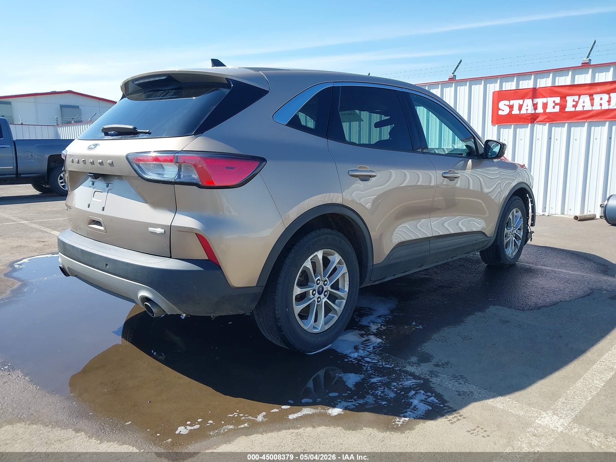 2020 Ford Escape Se Бежевый vin: 1FMCU0G6XLUB13345