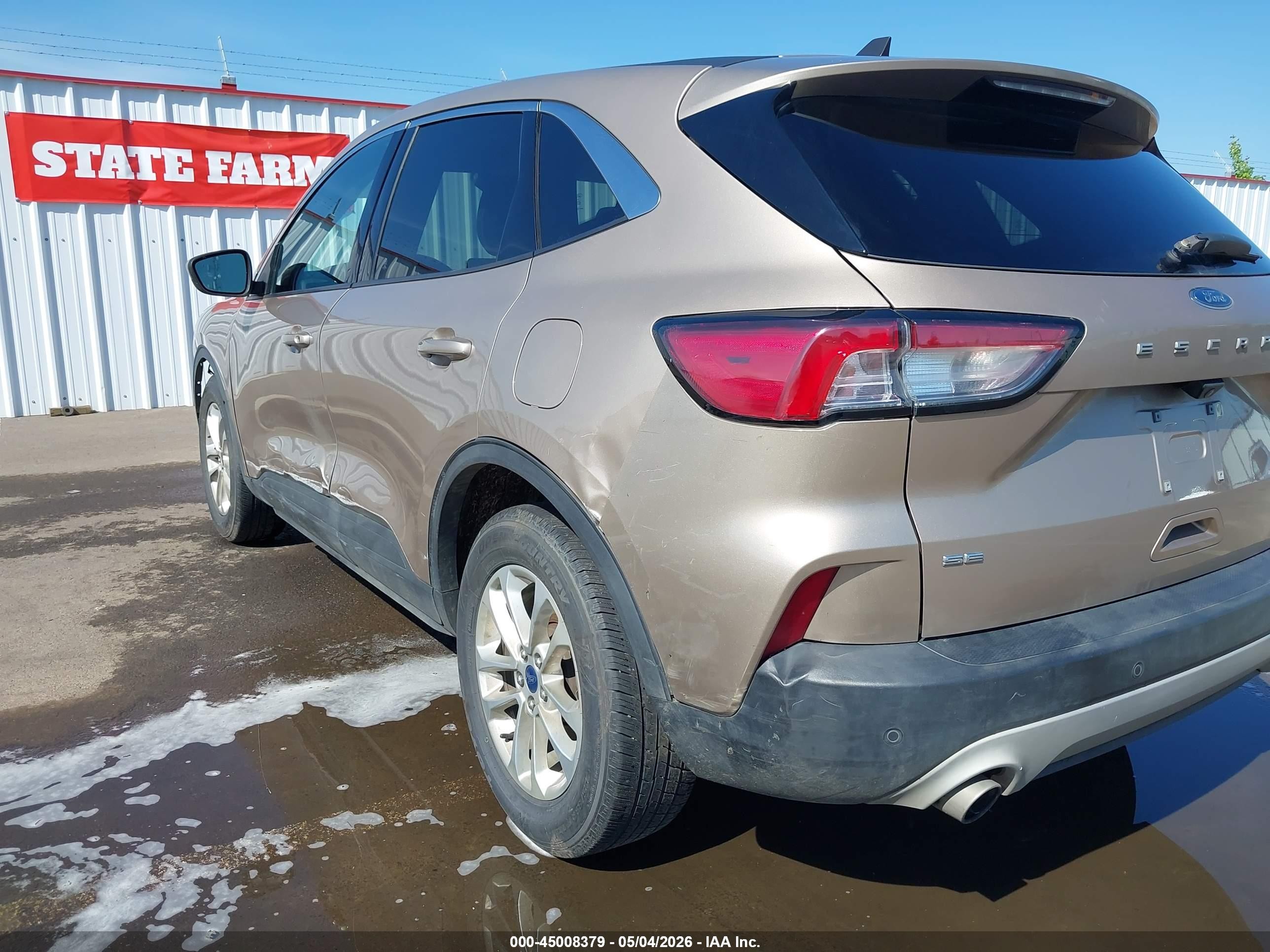 2020 Ford Escape Se Бежевый vin: 1FMCU0G6XLUB13345