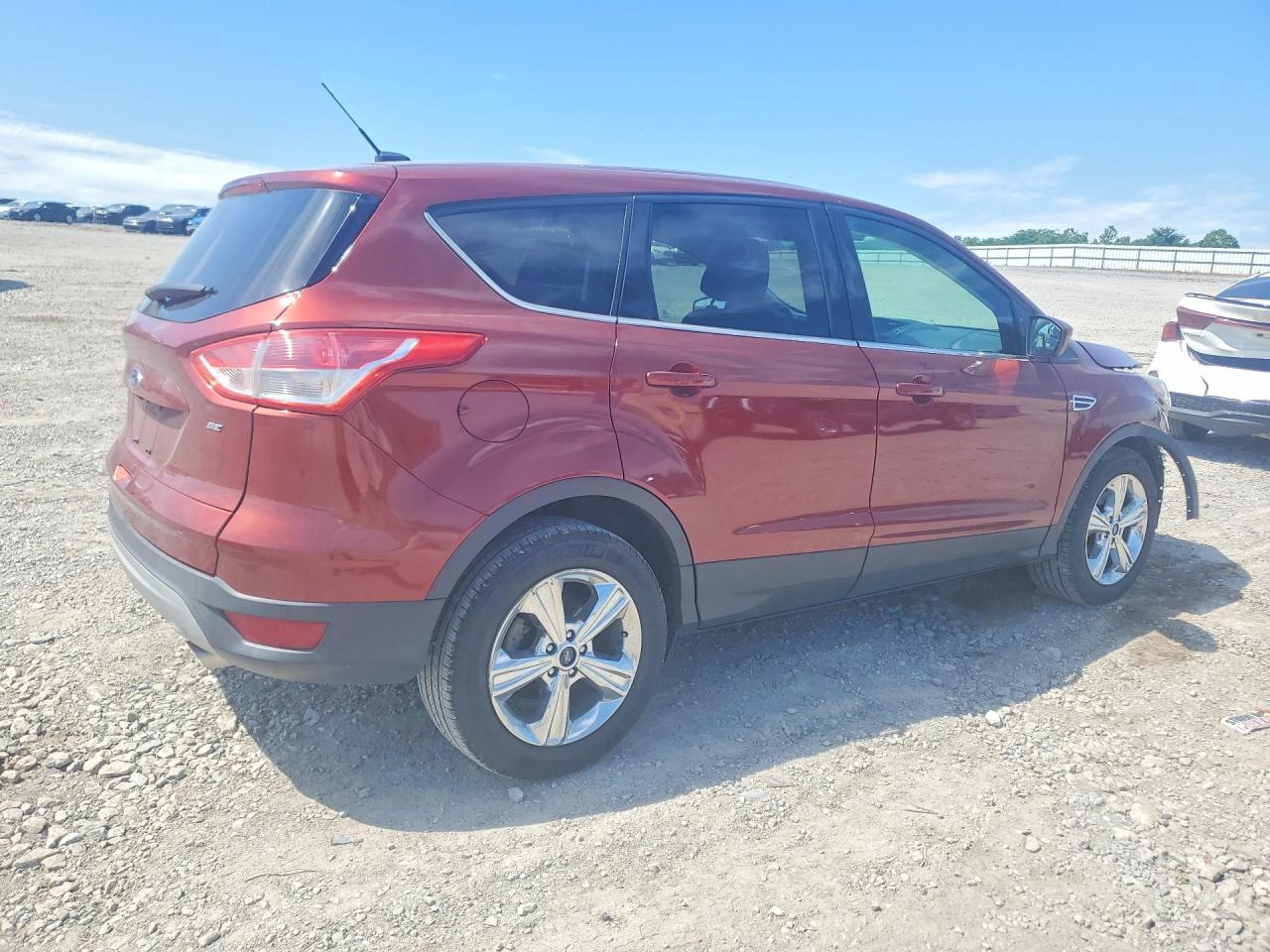 2015 Ford Escape Se Красный vin: 1FMCU0G70FUB36291