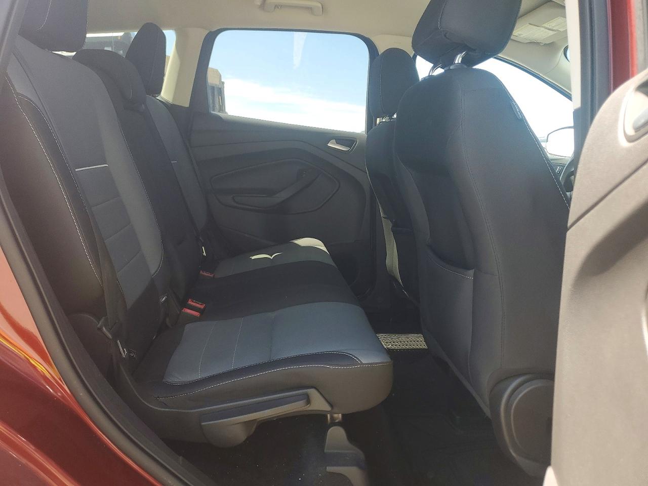 2015 Ford Escape Se Красный vin: 1FMCU0G70FUB36291