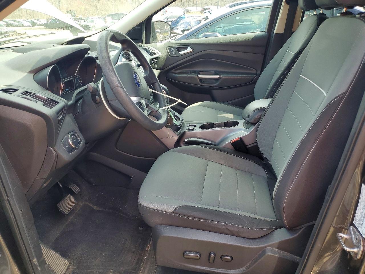 2015 Ford Escape Se Серый vin: 1FMCU0G71FUA57843