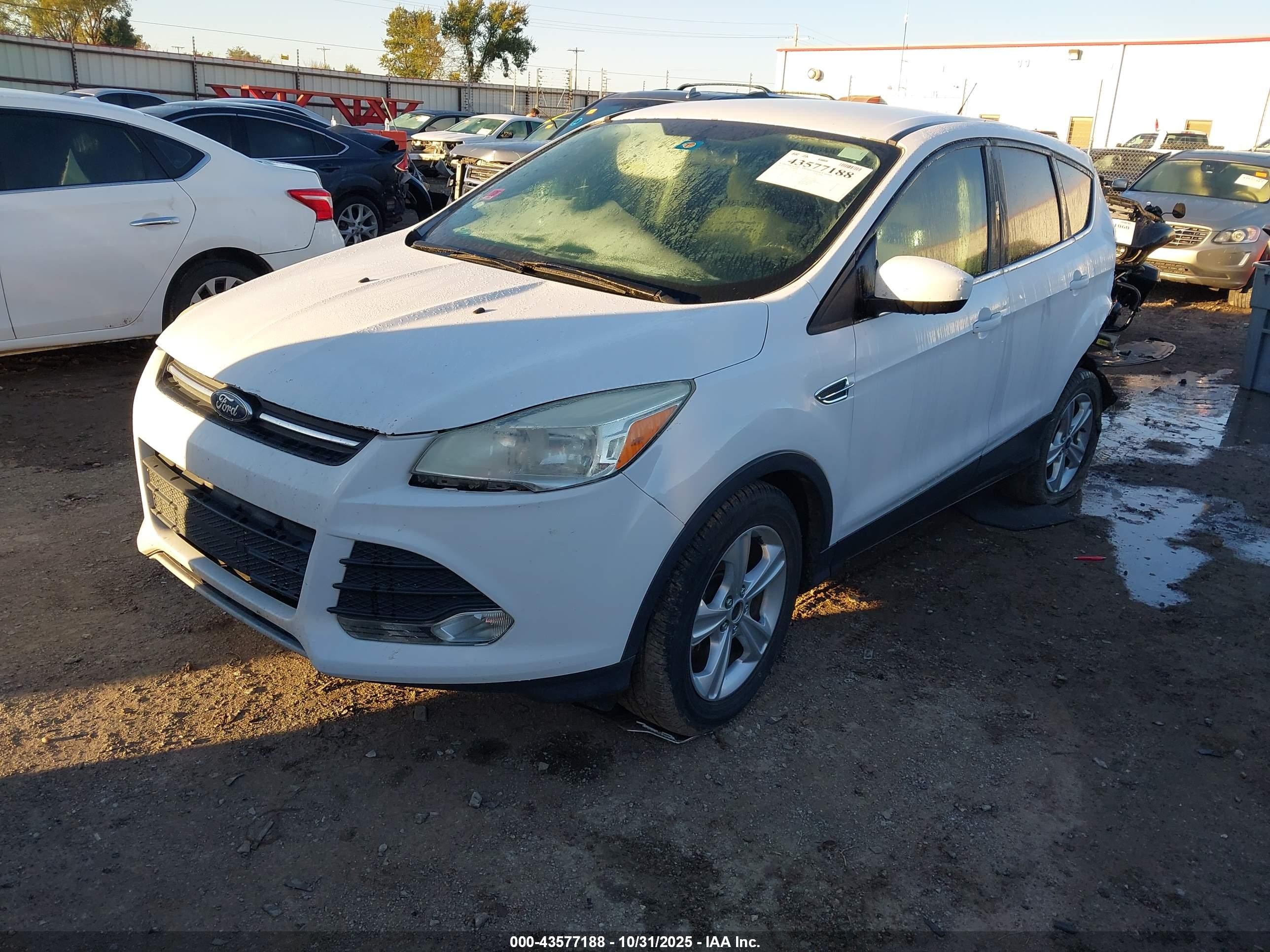2015 Ford Escape Se White vin: 1FMCU0G71FUB39524