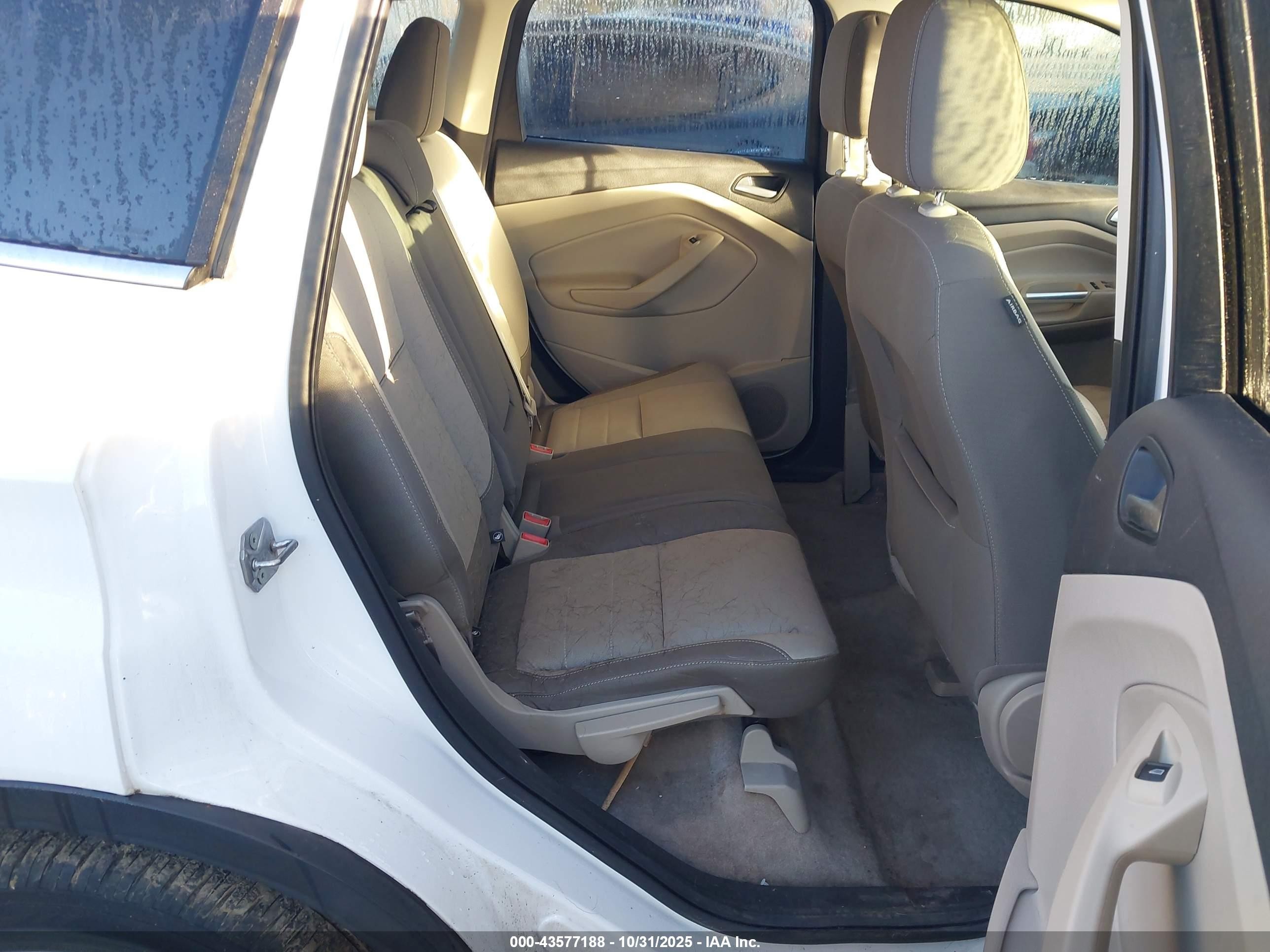 2015 Ford Escape Se White vin: 1FMCU0G71FUB39524