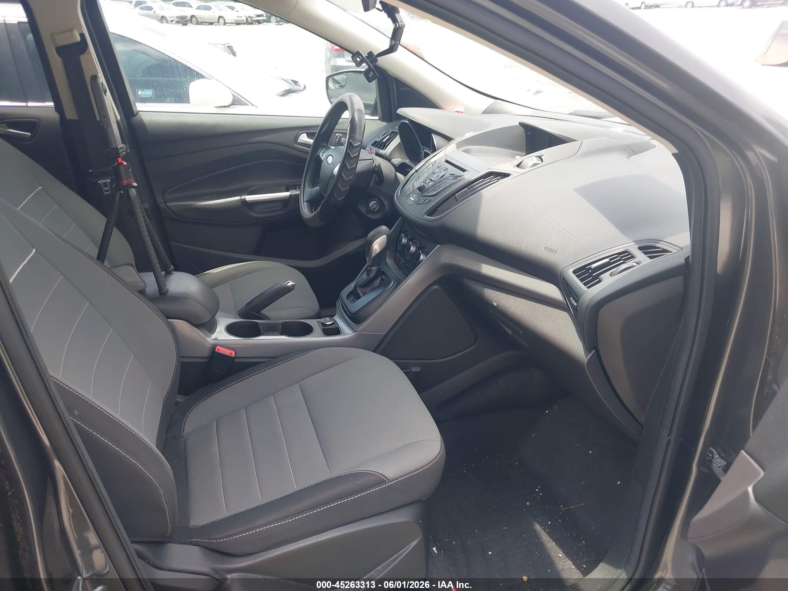 2015 Ford Escape Se Gray vin: 1FMCU0G71FUB45372