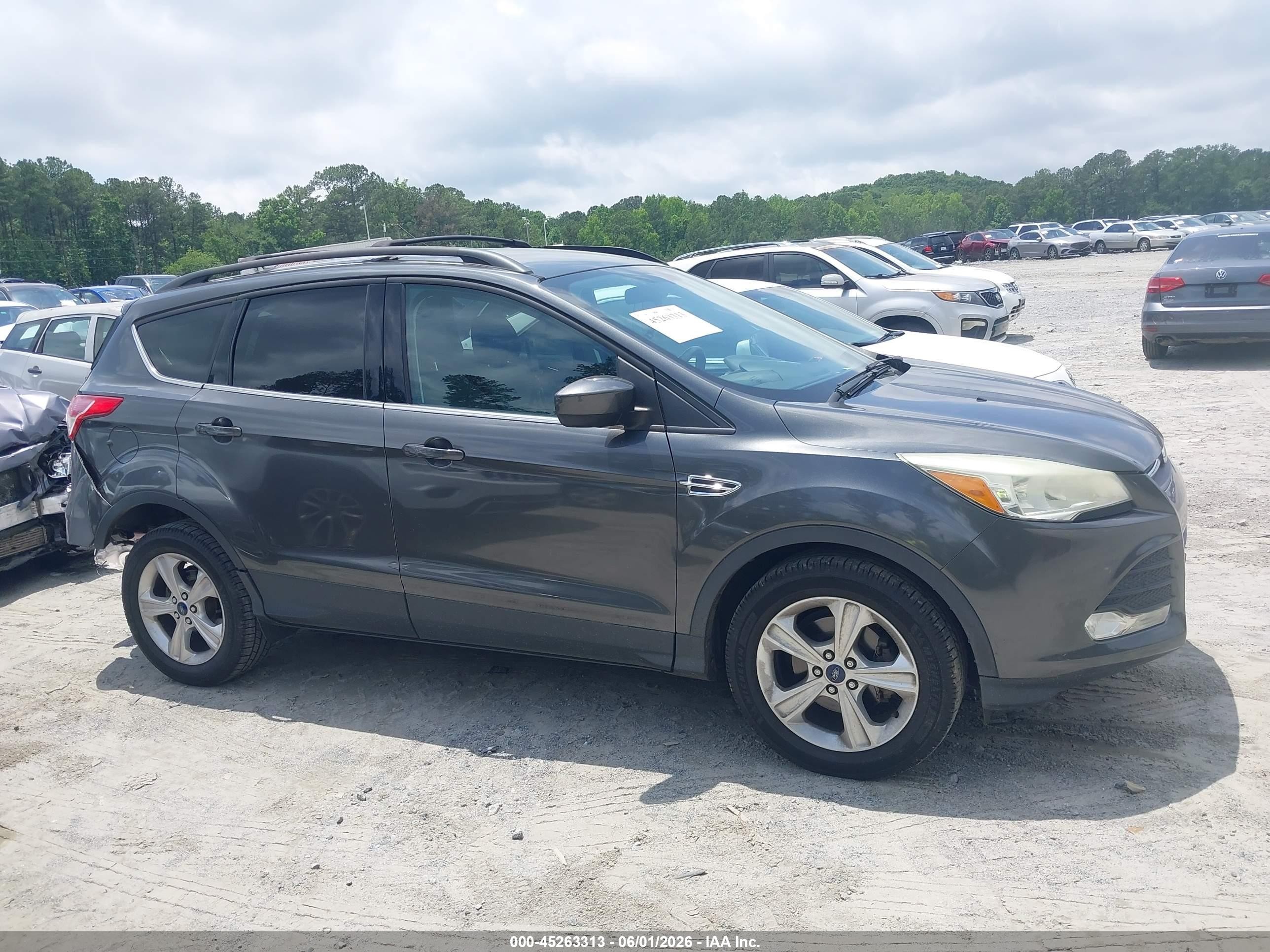 2015 Ford Escape Se Gray vin: 1FMCU0G71FUB45372