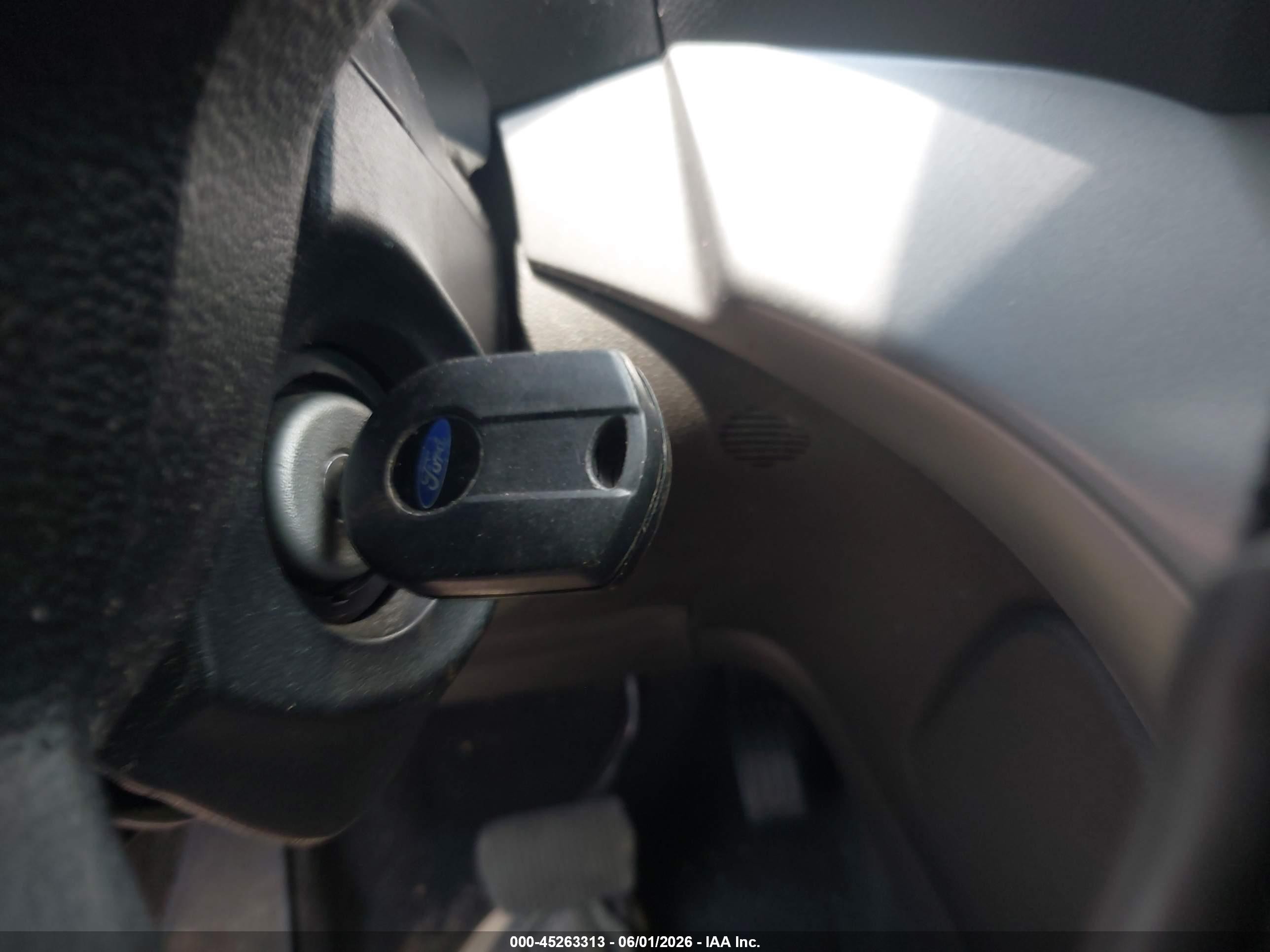 2015 Ford Escape Se Gray vin: 1FMCU0G71FUB45372