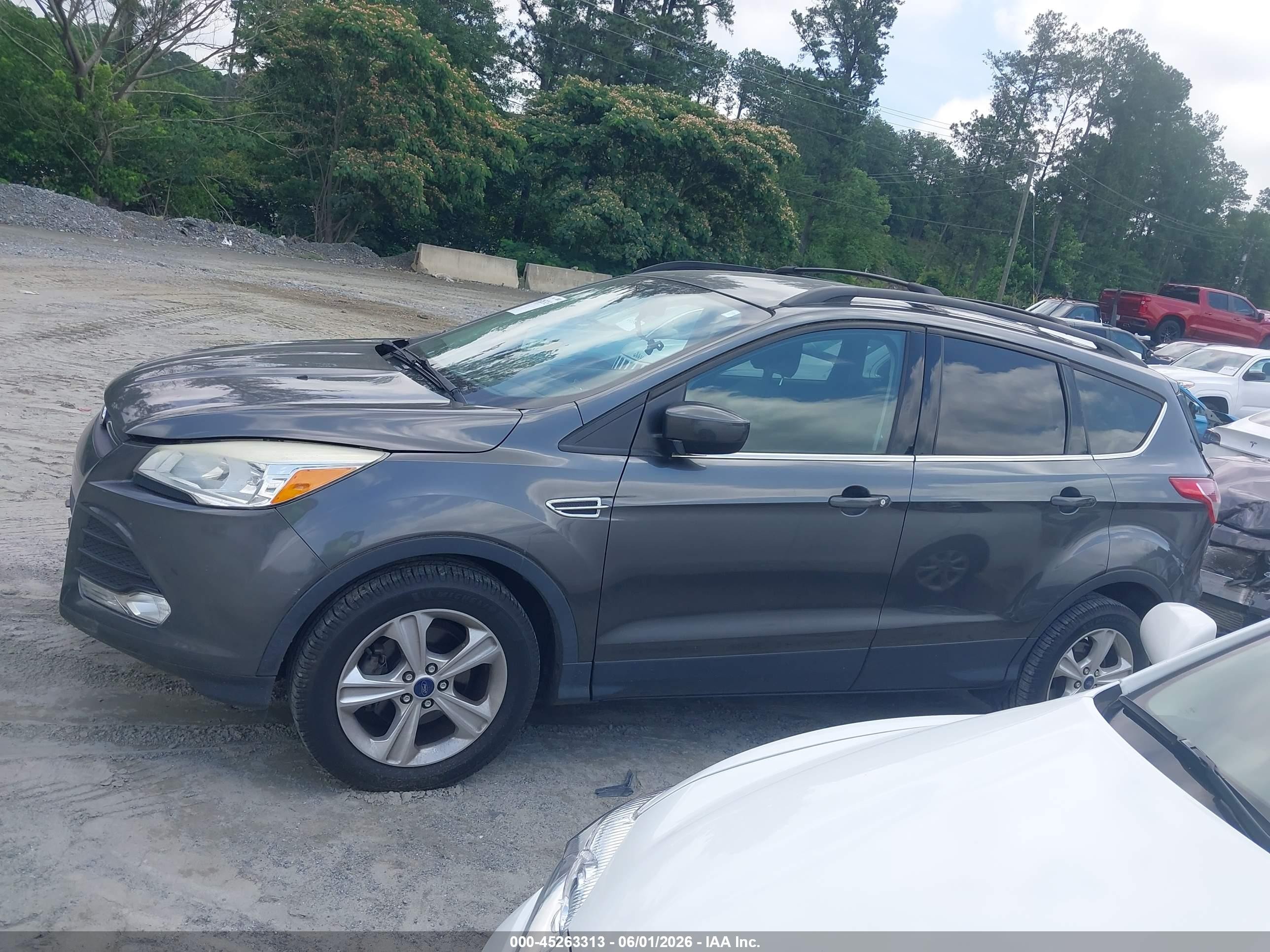 2015 Ford Escape Se Gray vin: 1FMCU0G71FUB45372