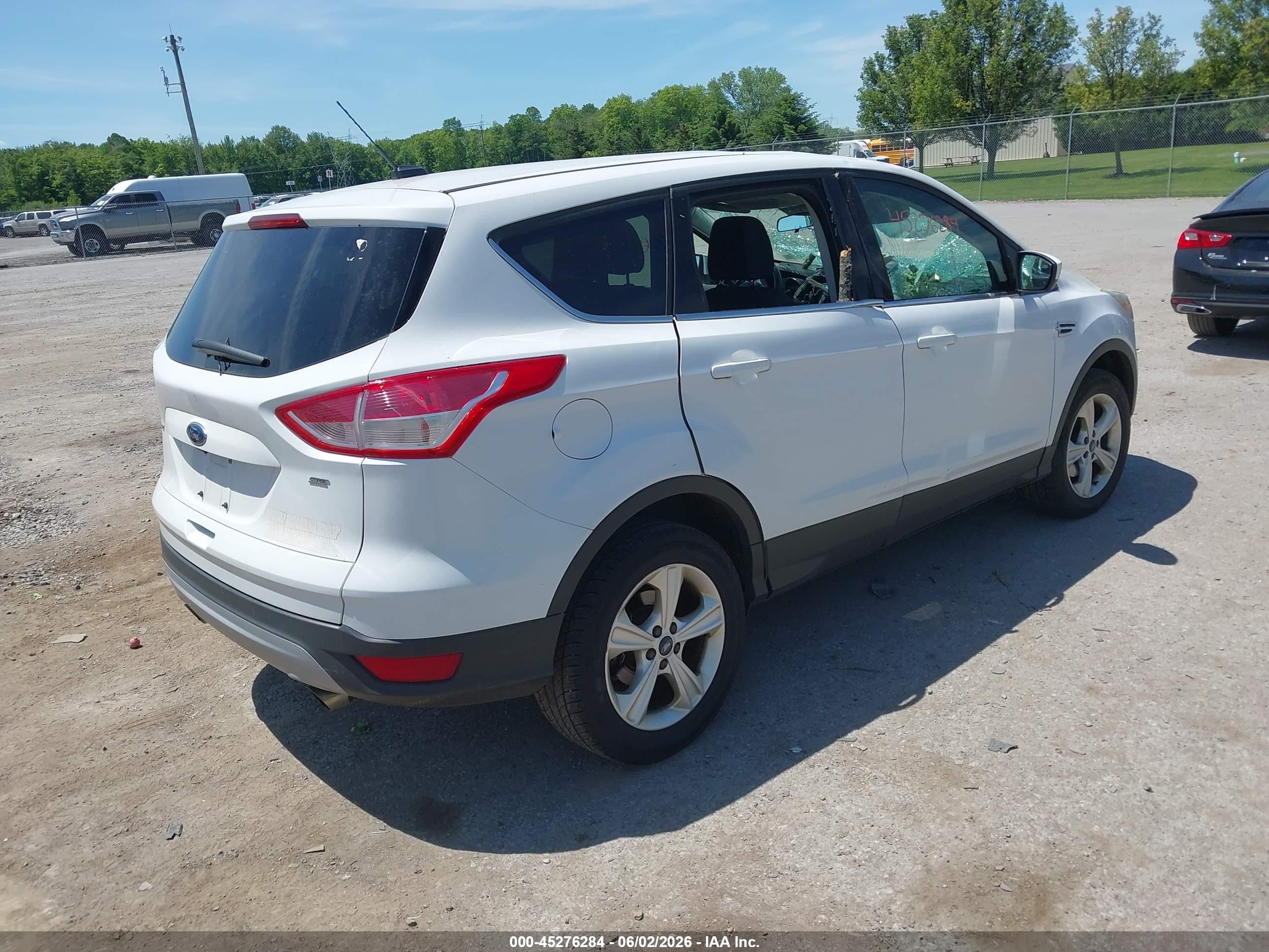 2016 Ford Escape Se White vin: 1FMCU0G72GUB83954