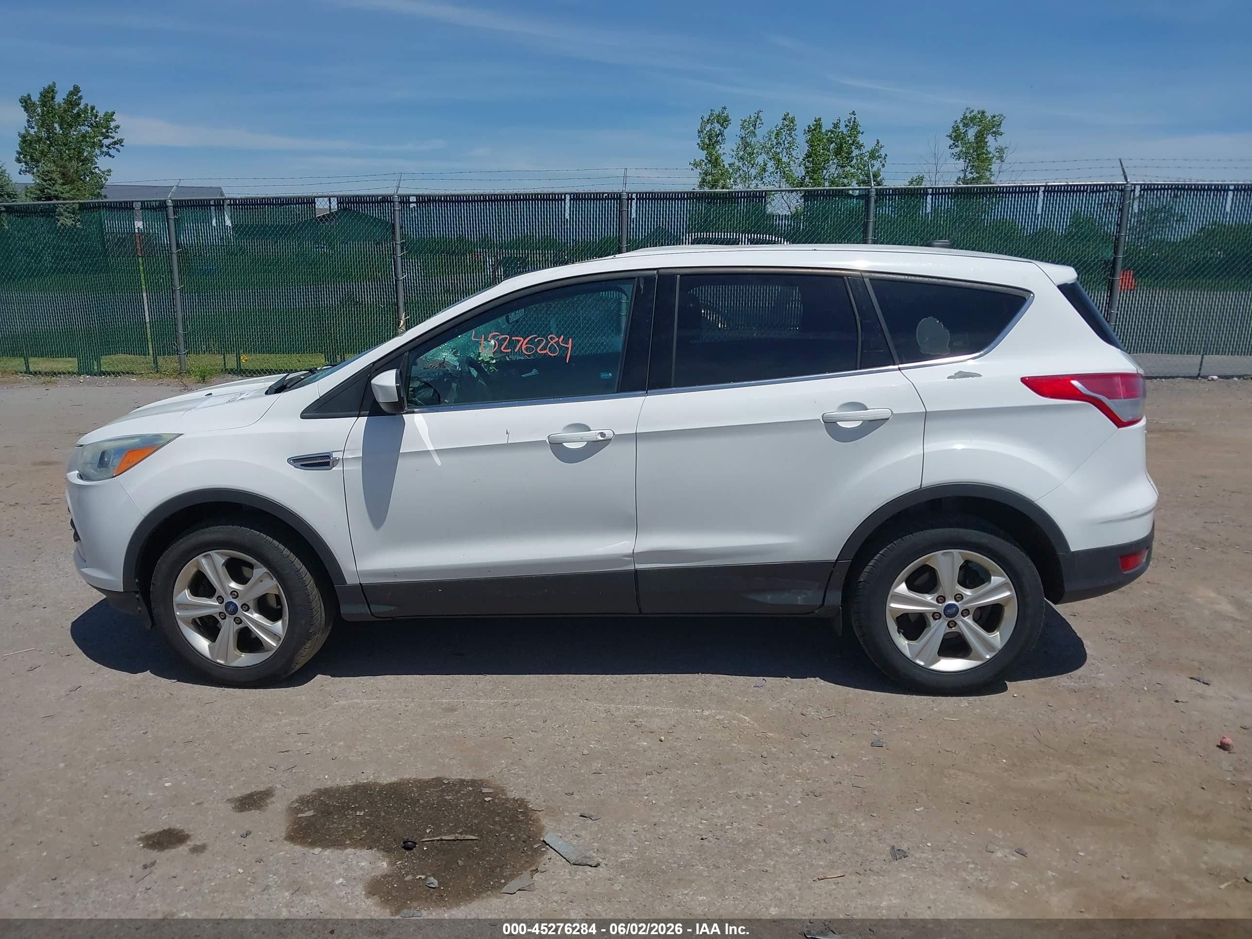 2016 Ford Escape Se White vin: 1FMCU0G72GUB83954