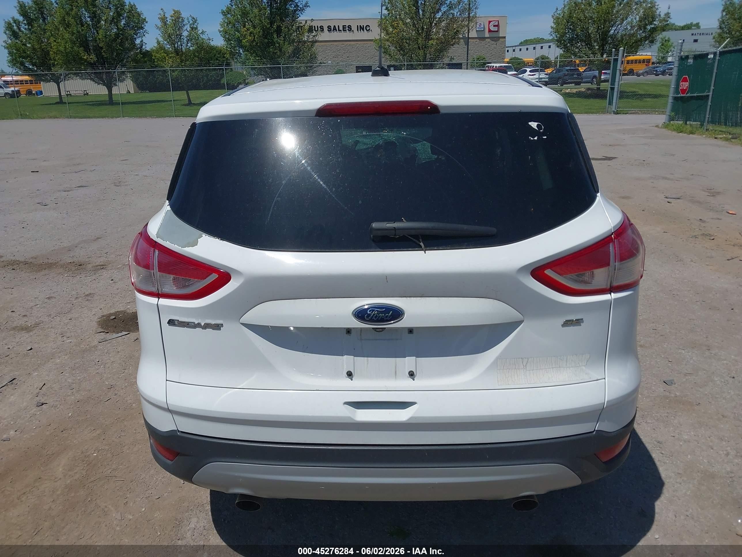 2016 Ford Escape Se White vin: 1FMCU0G72GUB83954
