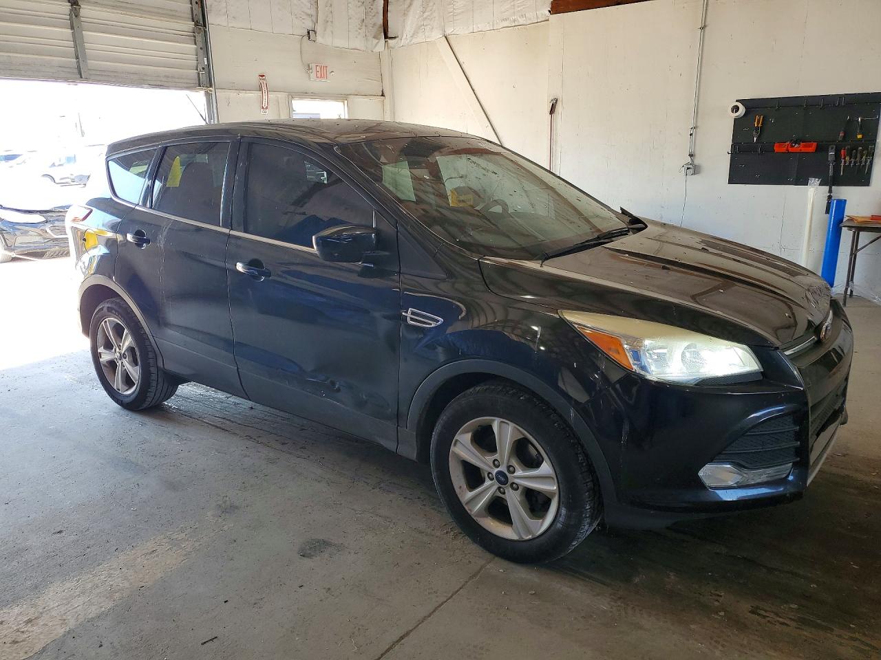 2015 Ford Escape Se Черный vin: 1FMCU0G73FUA11849