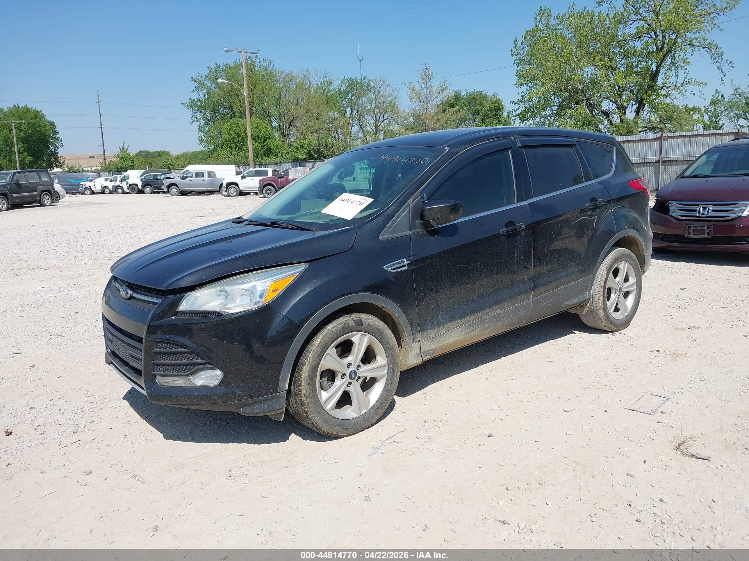 2015 Ford Escape Se Синий vin: 1FMCU0G73FUA46956