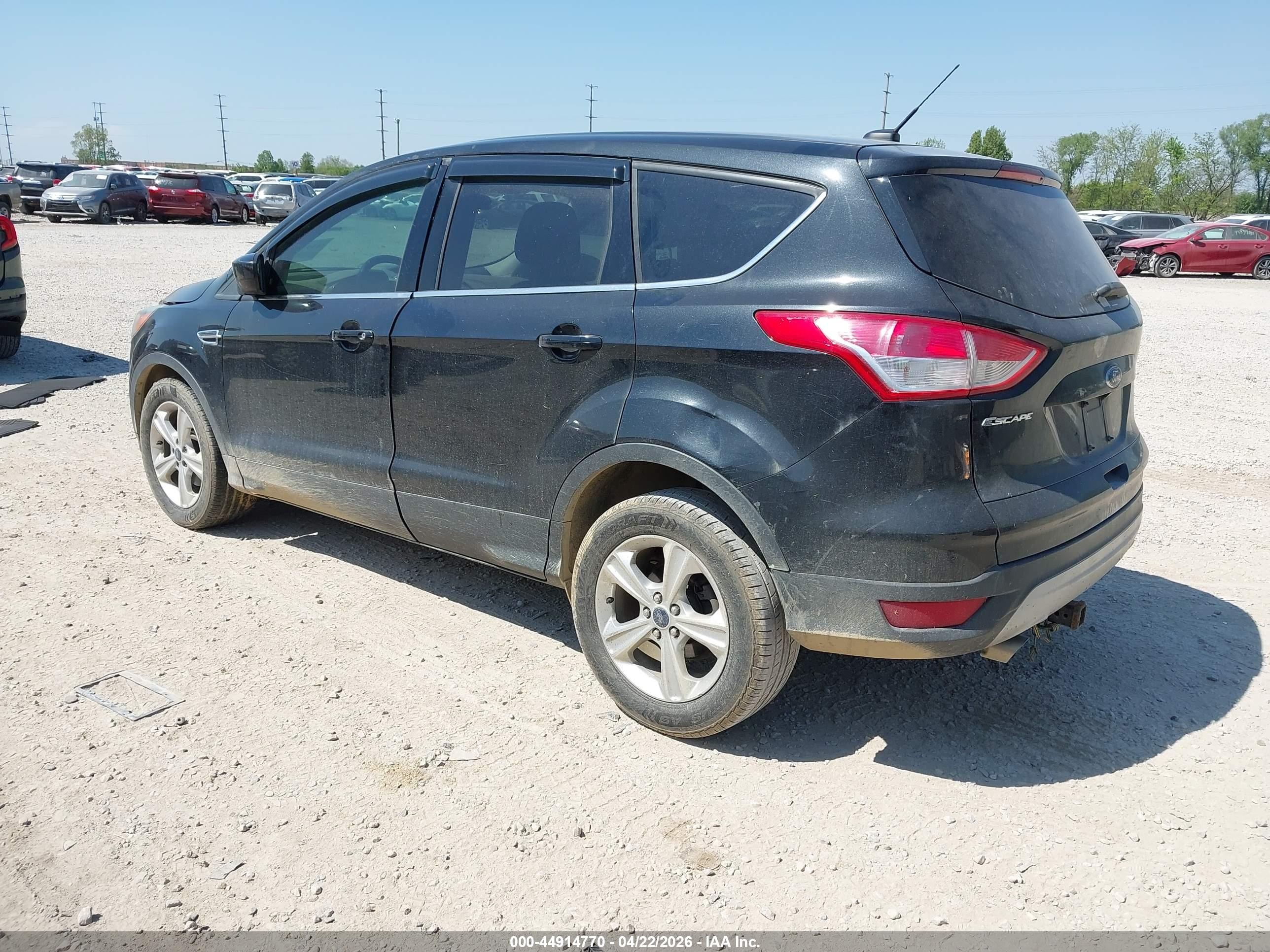 2015 Ford Escape Se Синий vin: 1FMCU0G73FUA46956