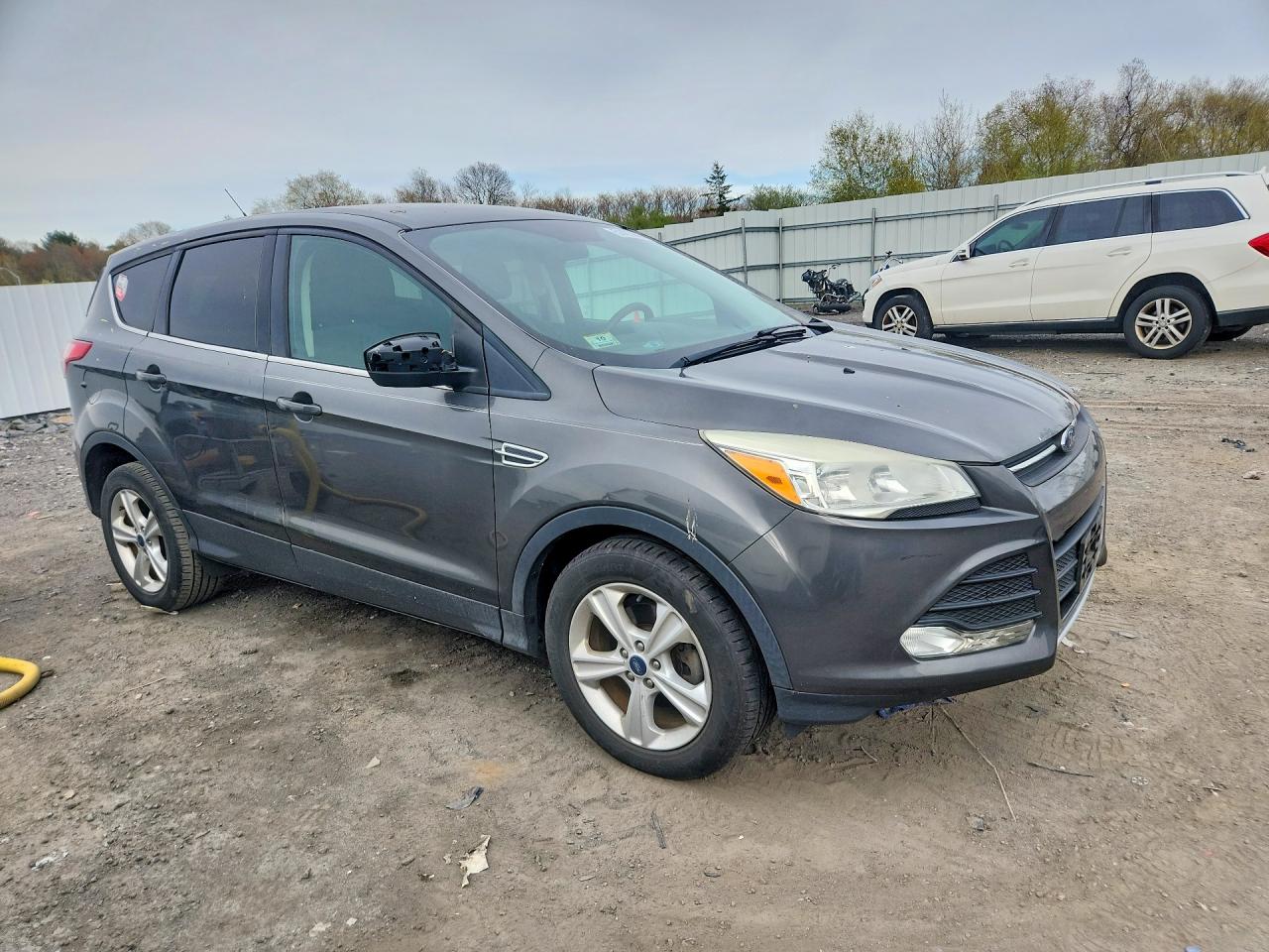 2015 Ford Escape Se Gray vin: 1FMCU0G73FUB69205
