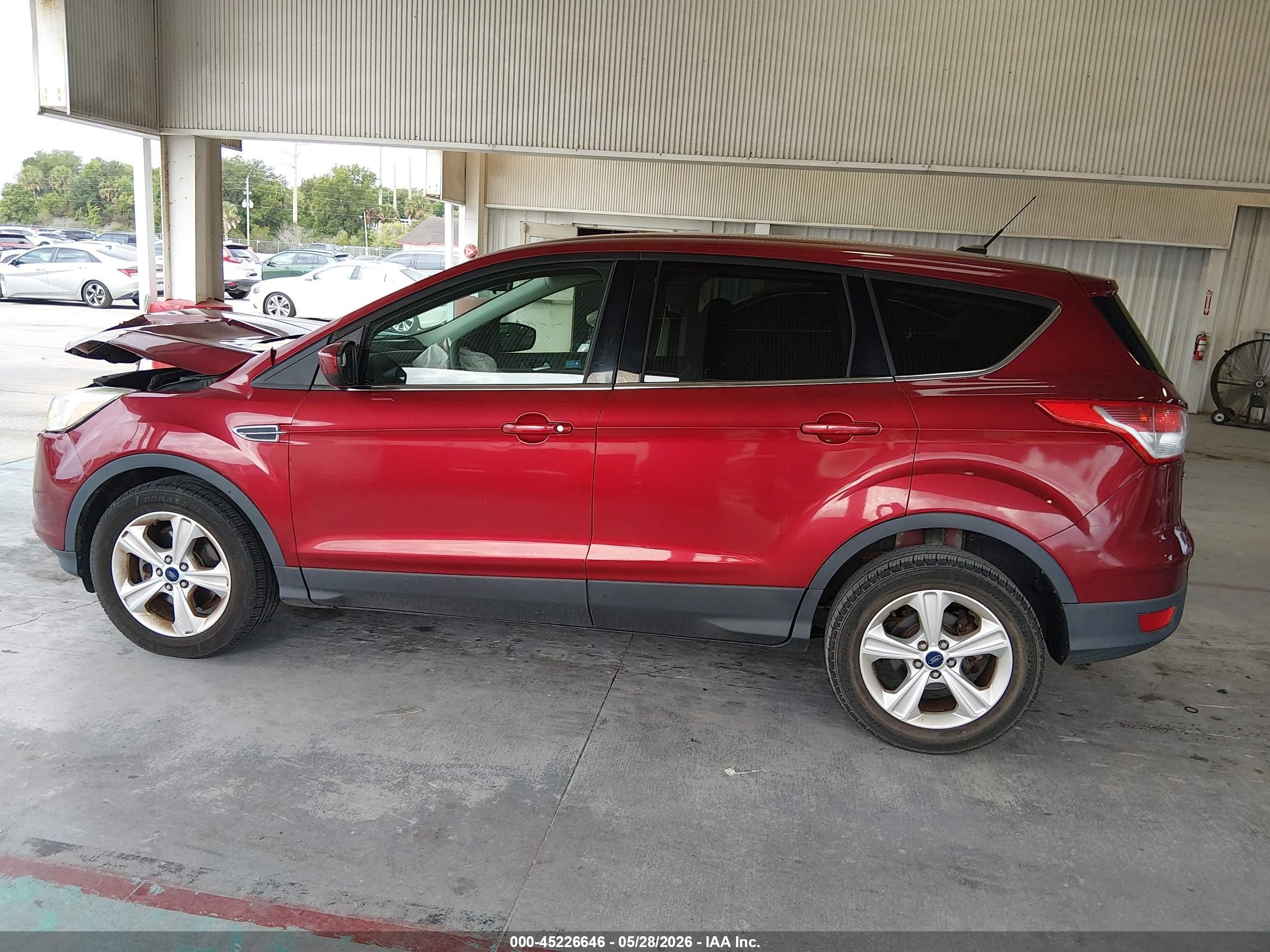 2015 Ford Escape Se Red vin: 1FMCU0G73FUC83639