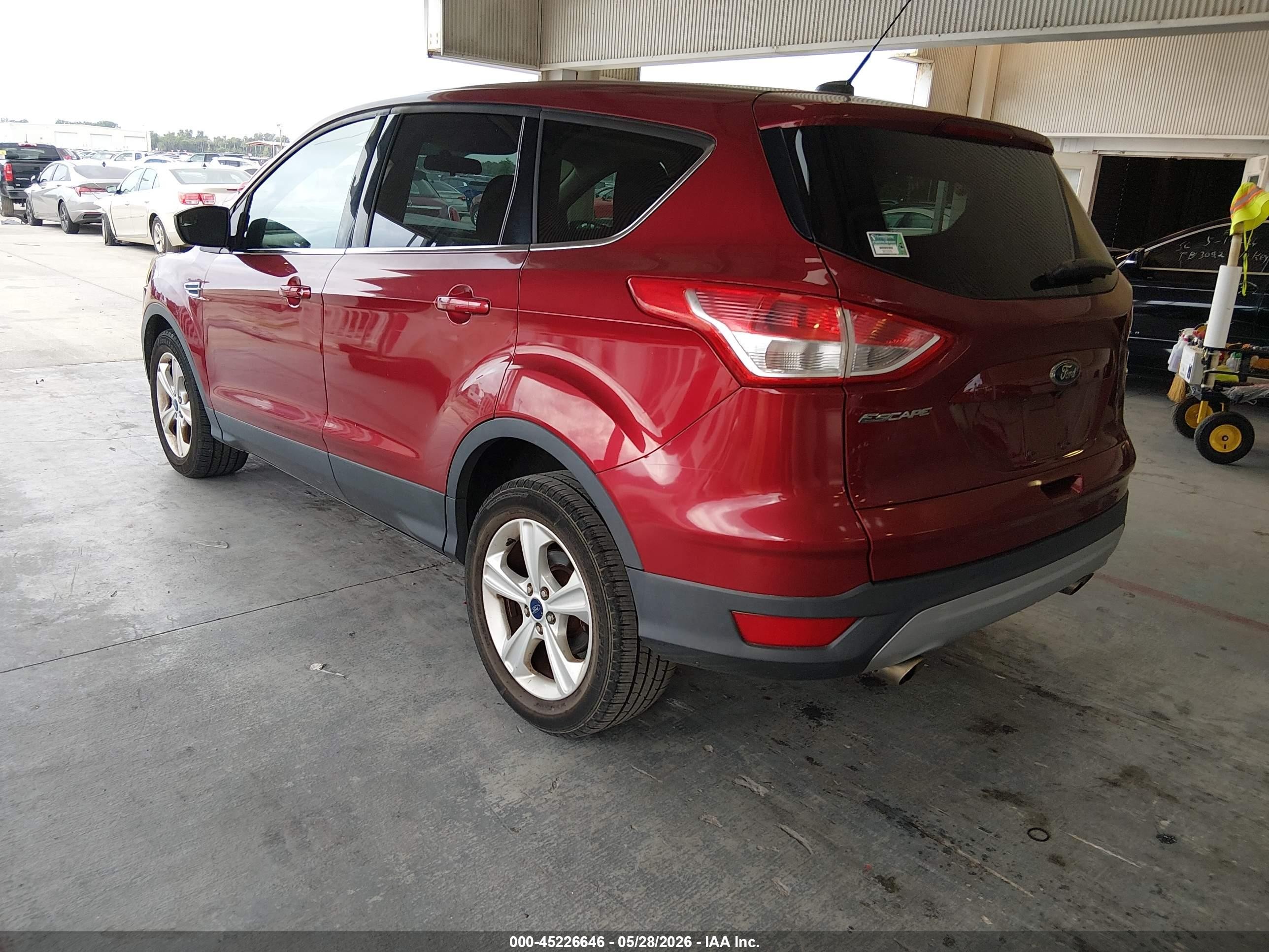 2015 Ford Escape Se Red vin: 1FMCU0G73FUC83639