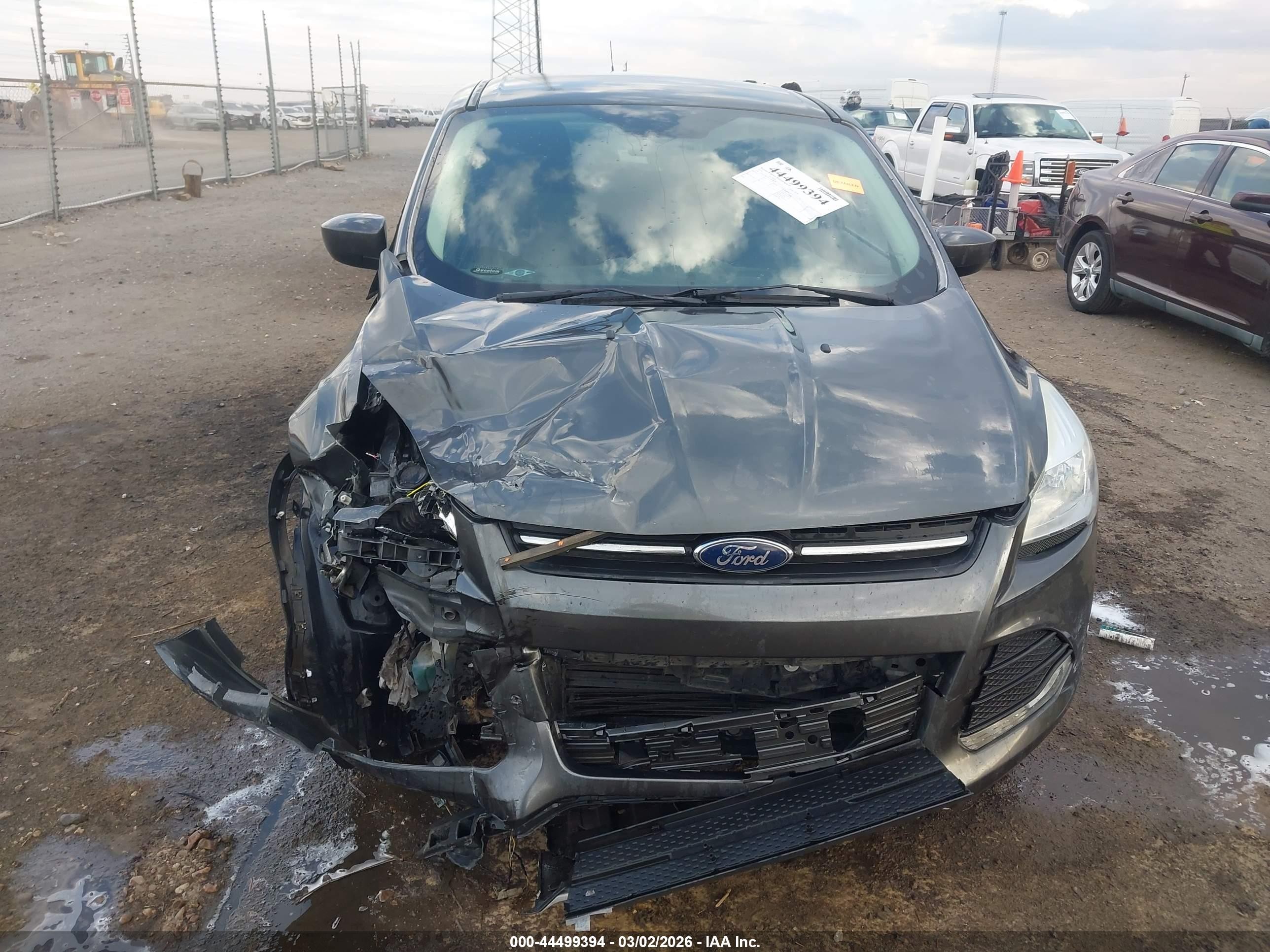 2016 Ford Escape Se Серый vin: 1FMCU0G73GUB58223