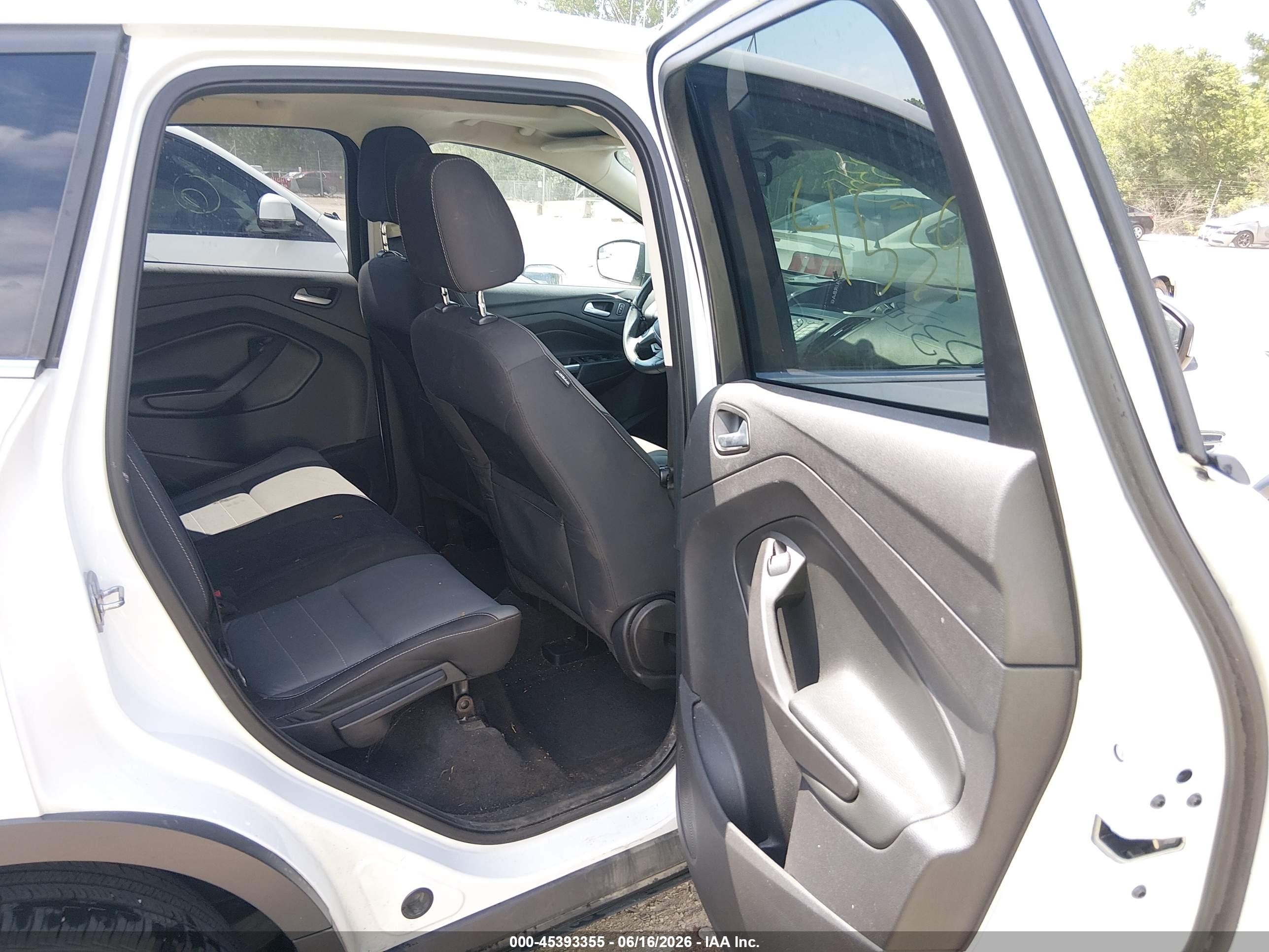 2015 Ford Escape Se White vin: 1FMCU0G74FUA37019