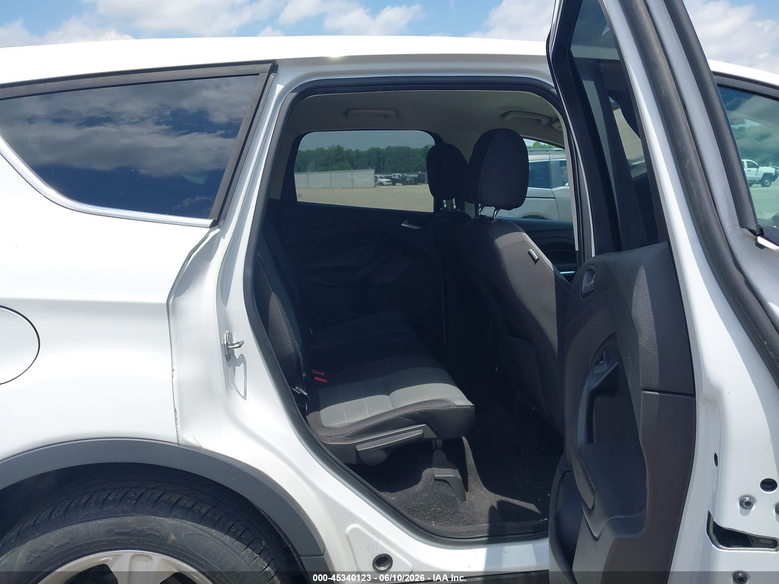 2015 Ford Escape Se White vin: 1FMCU0G74FUB56687