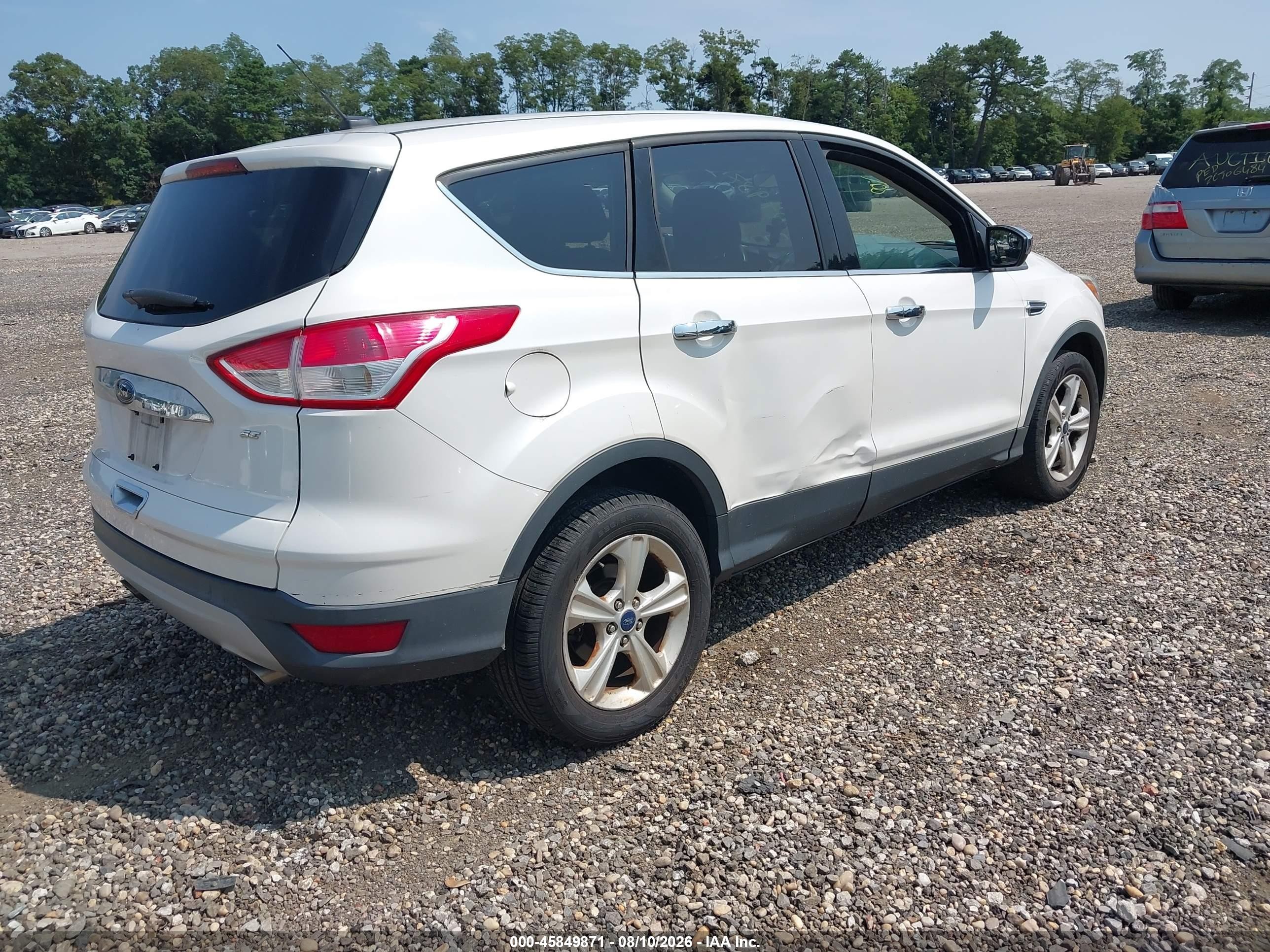 2015 Ford Escape Se White vin: 1FMCU0G75FUB16778