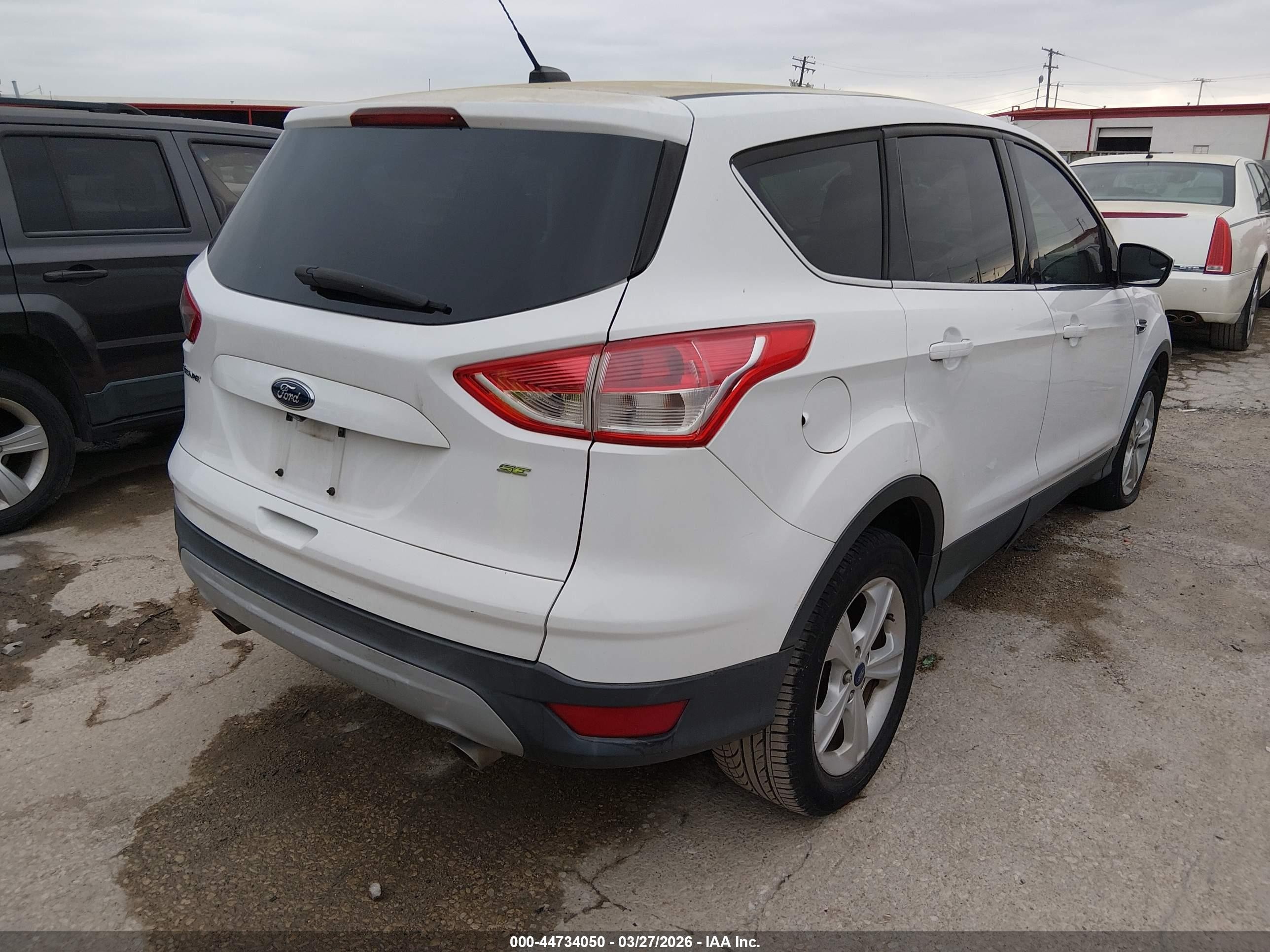 2015 Ford Escape Se White vin: 1FMCU0G75FUB60781