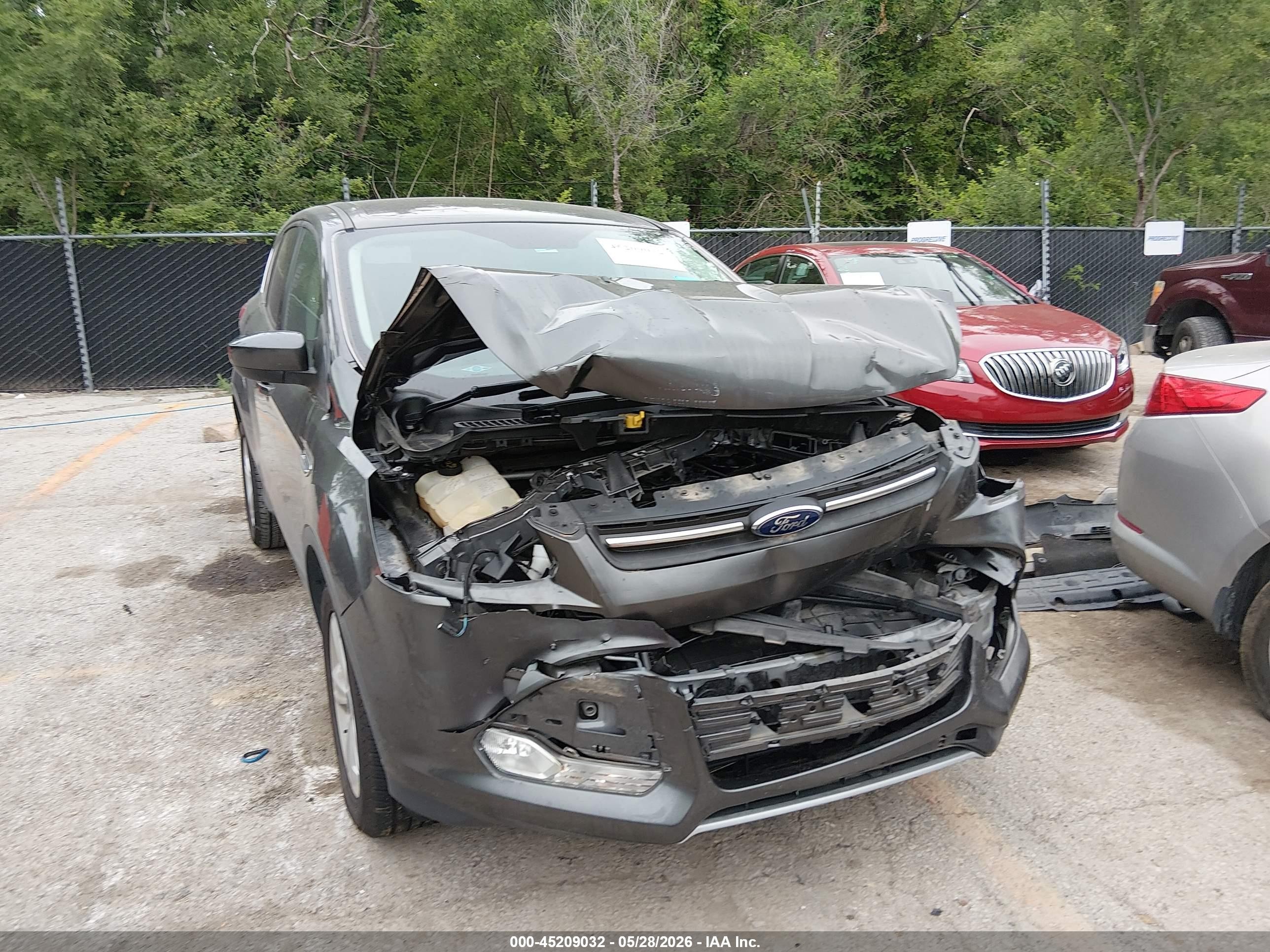 2016 Ford Escape Se Серый vin: 1FMCU0G75GUA29190