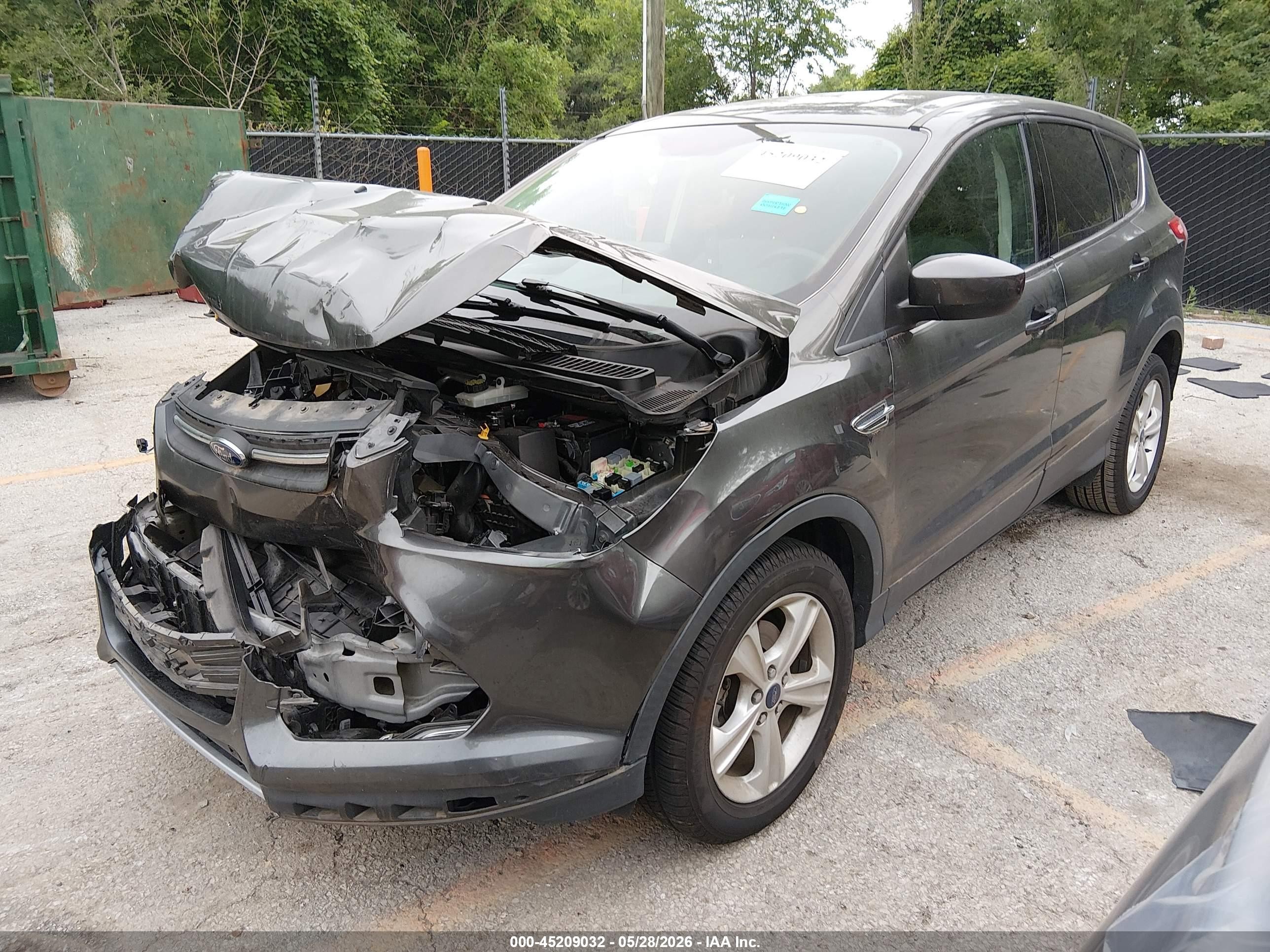 2016 Ford Escape Se Серый vin: 1FMCU0G75GUA29190