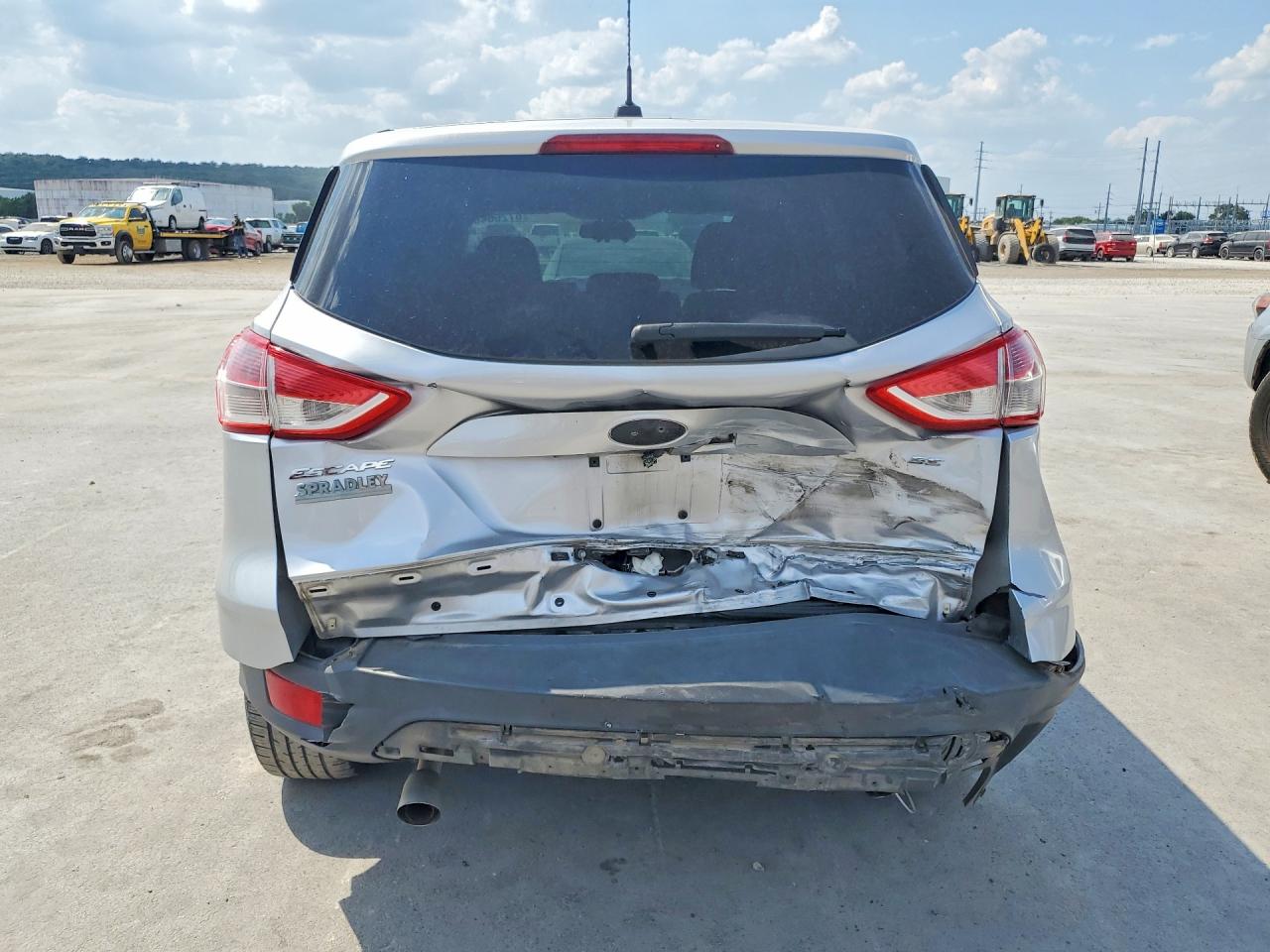 2015 Ford Escape Se Серебряный vin: 1FMCU0G76FUB14120