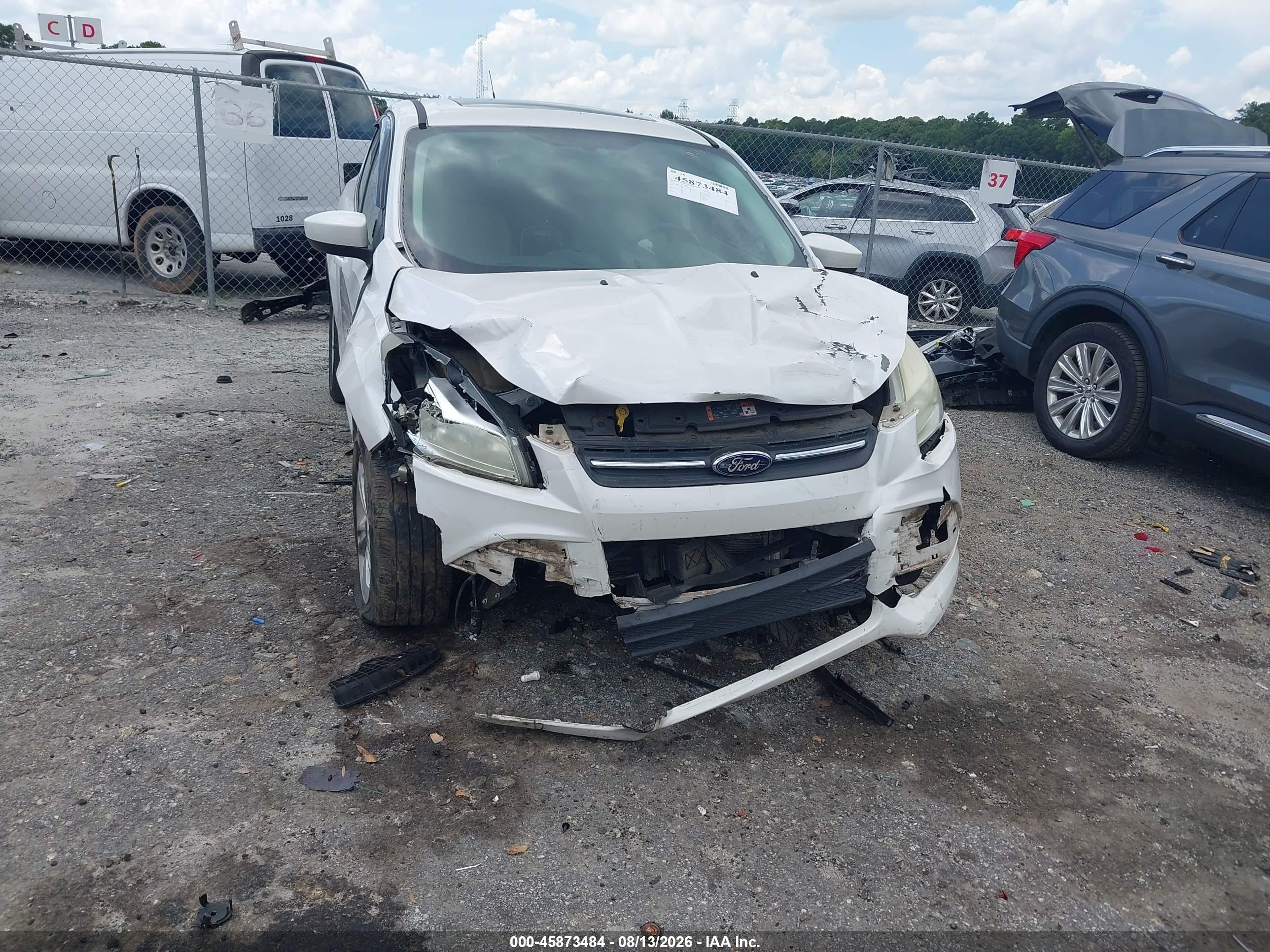 2015 Ford Escape Se White vin: 1FMCU0G76FUB45335