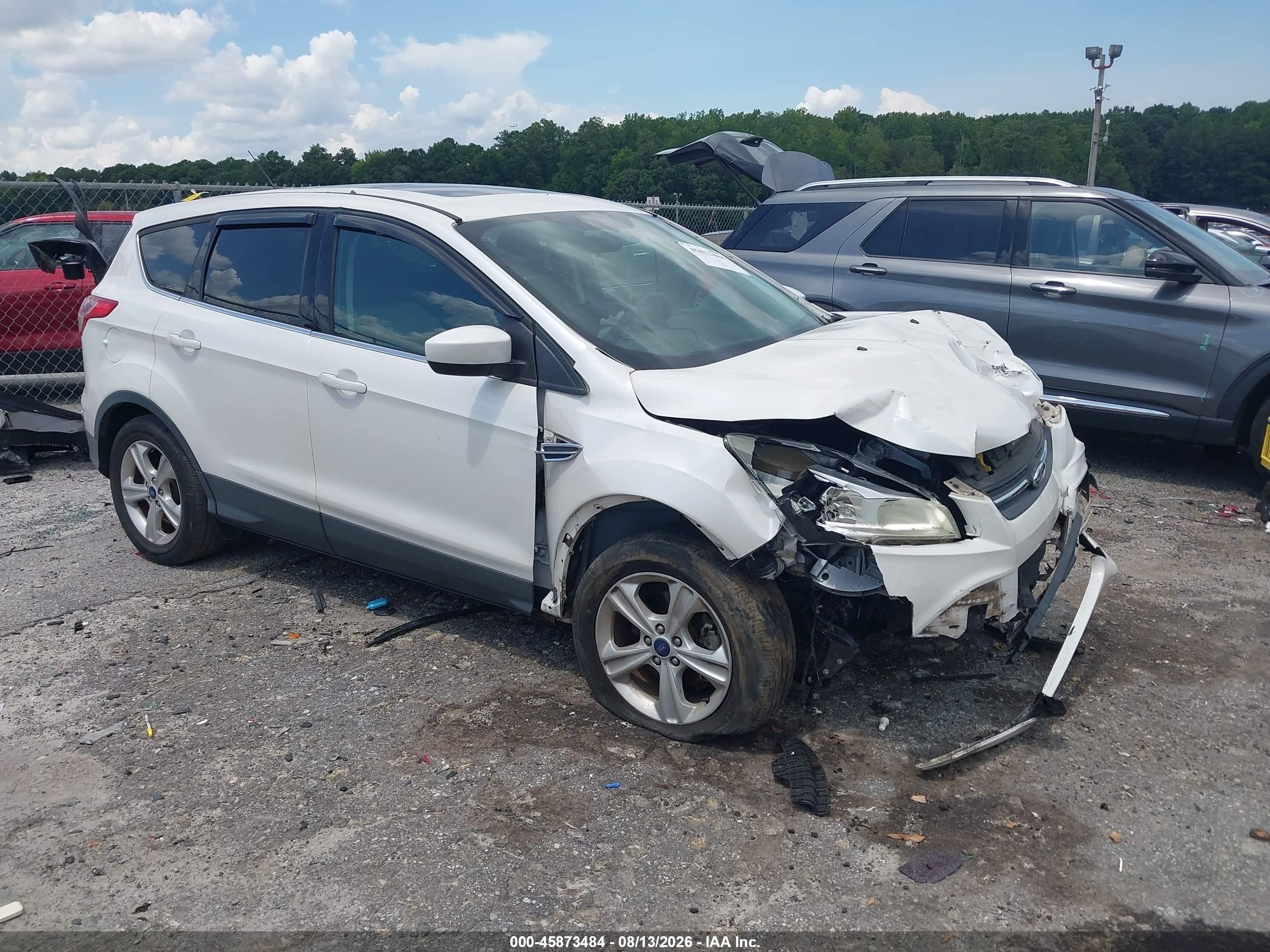 2015 Ford Escape Se White vin: 1FMCU0G76FUB45335