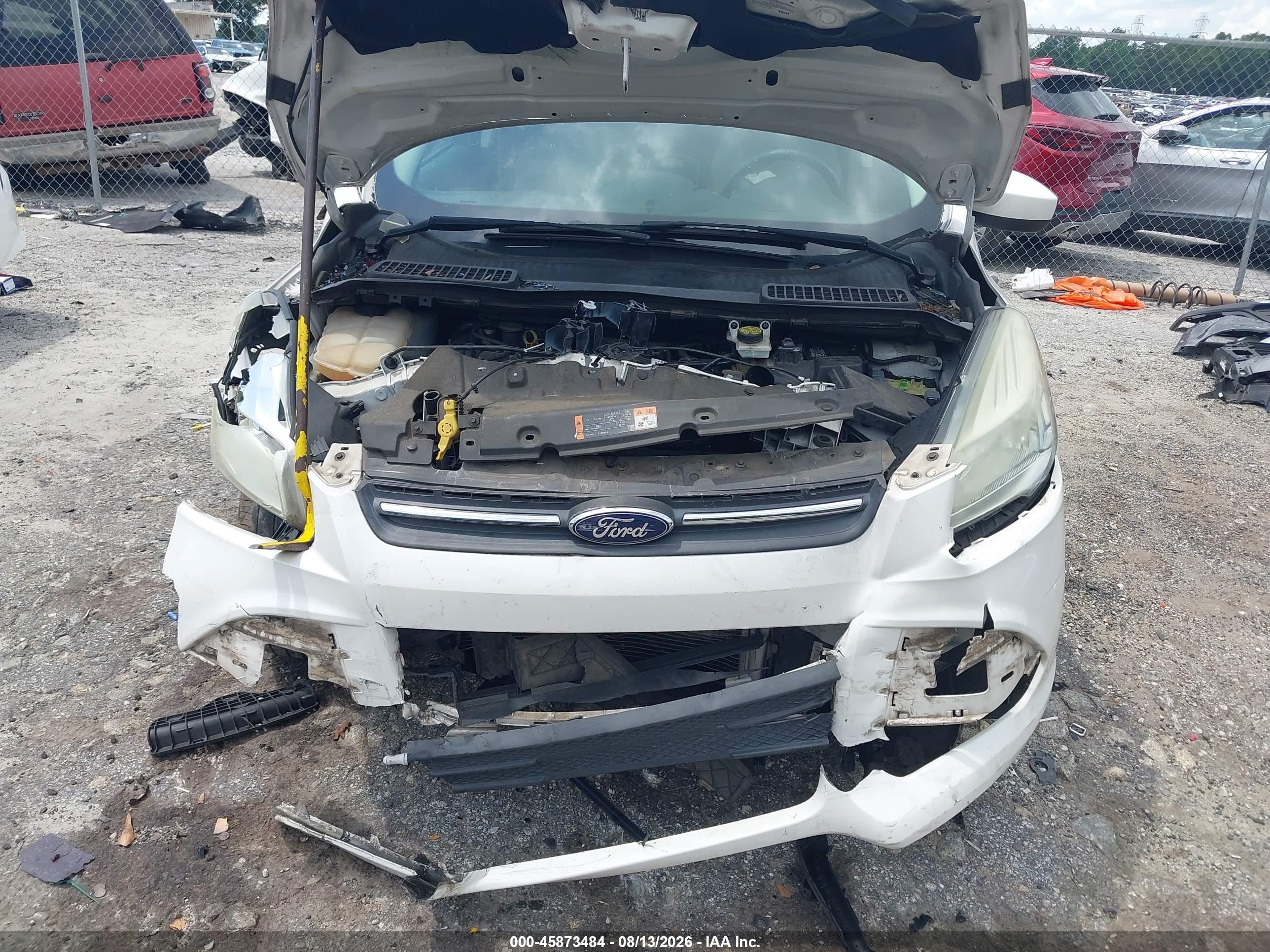 2015 Ford Escape Se White vin: 1FMCU0G76FUB45335