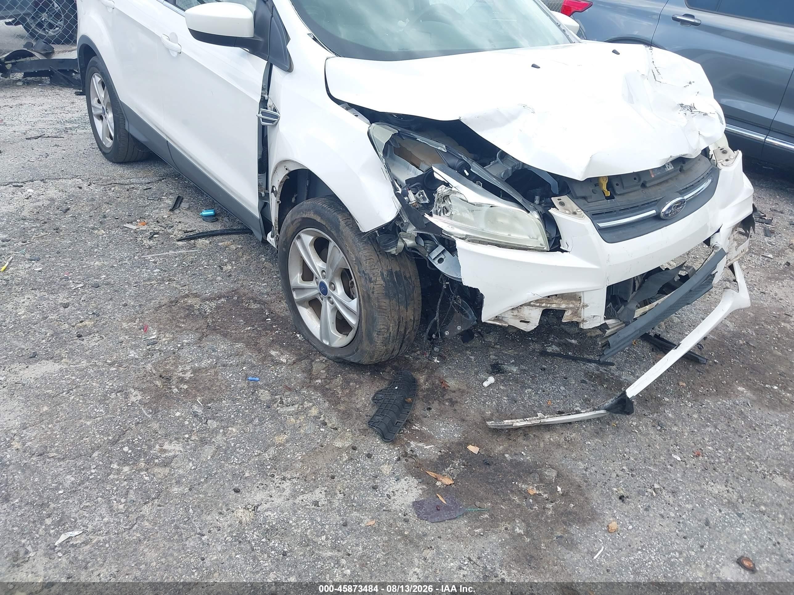 2015 Ford Escape Se White vin: 1FMCU0G76FUB45335