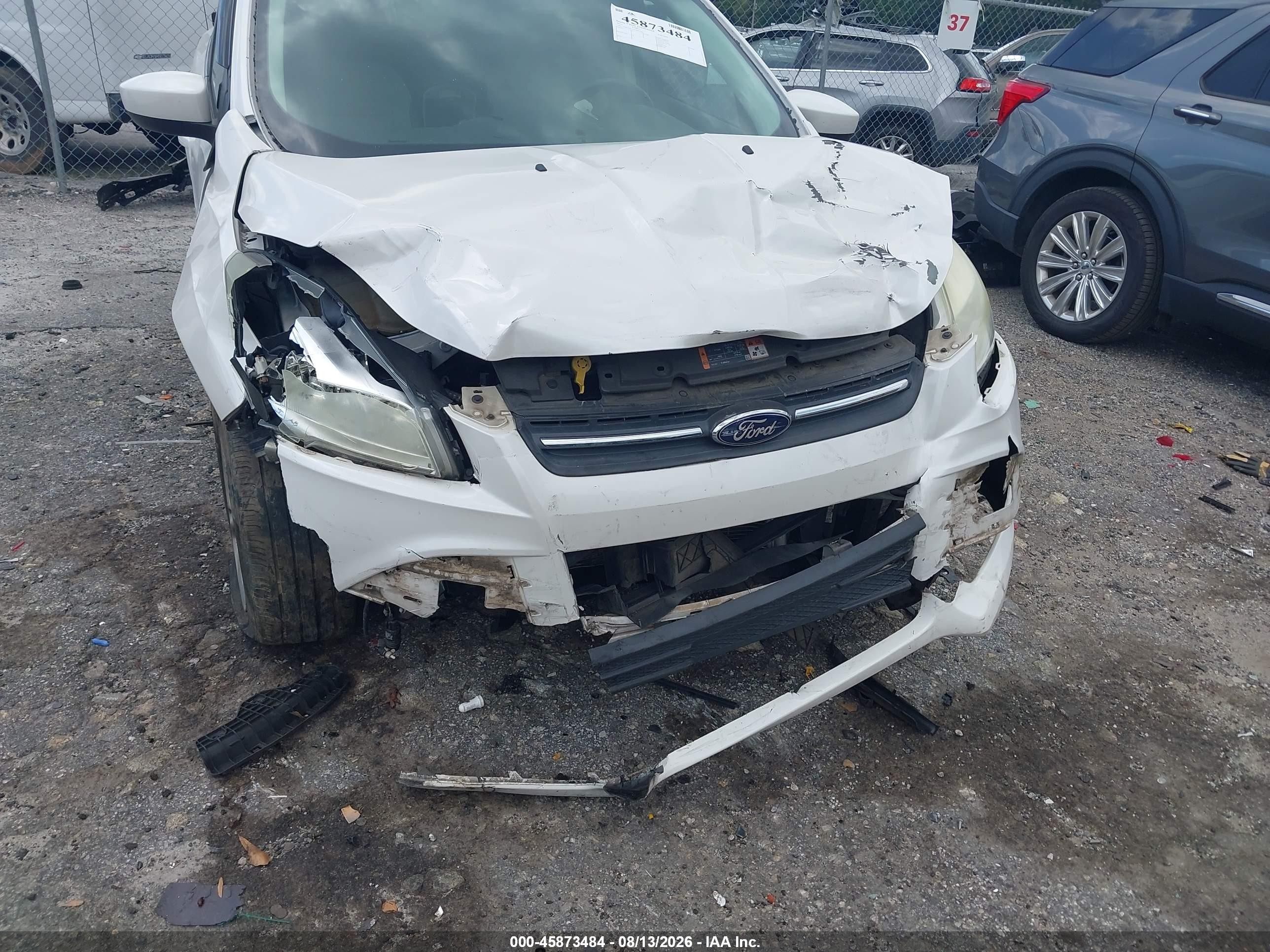 2015 Ford Escape Se White vin: 1FMCU0G76FUB45335