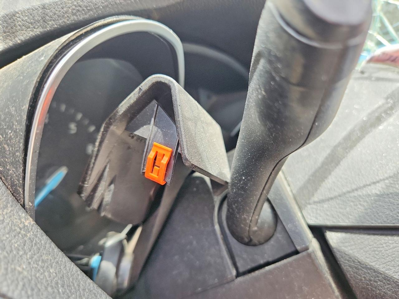2015 Ford Escape Se Silver vin: 1FMCU0G77FUC88830