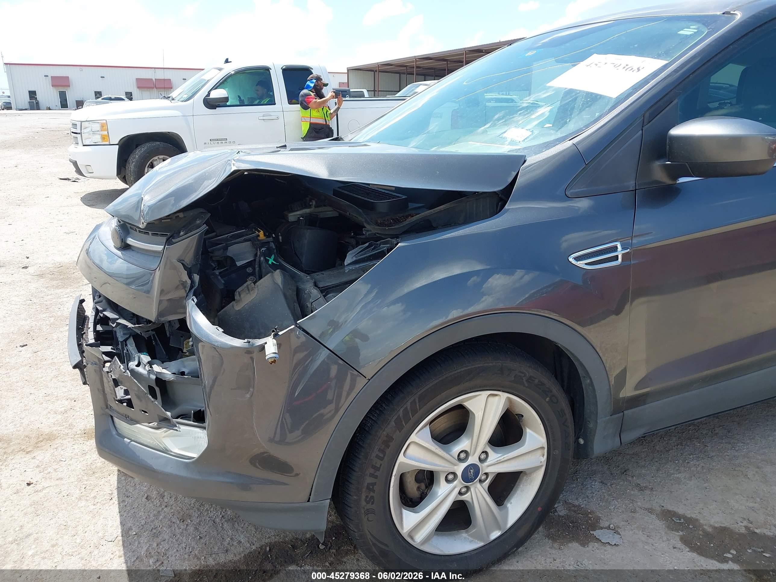 2015 Ford Escape Se Gray vin: 1FMCU0G78FUB93015