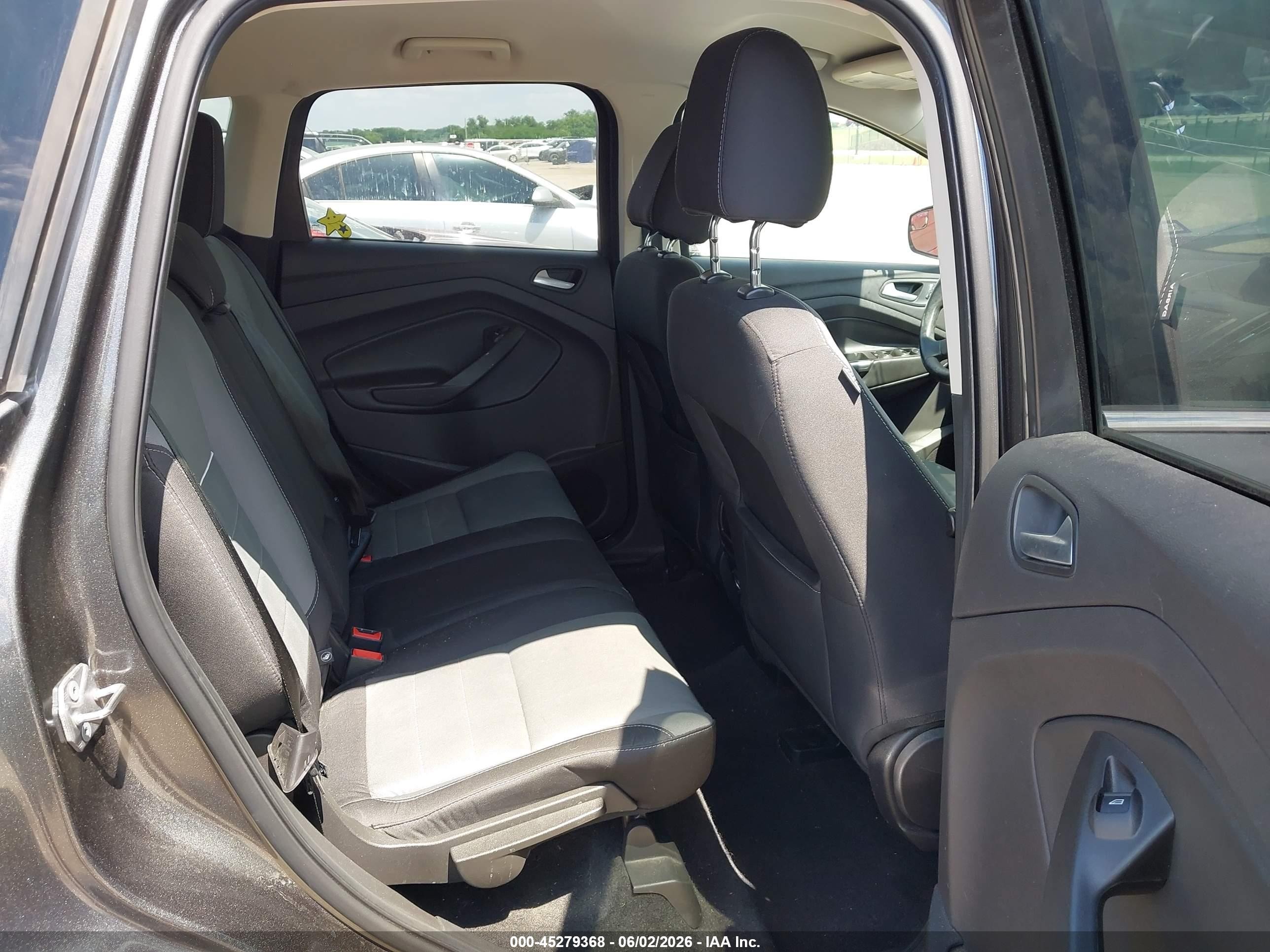 2015 Ford Escape Se Gray vin: 1FMCU0G78FUB93015
