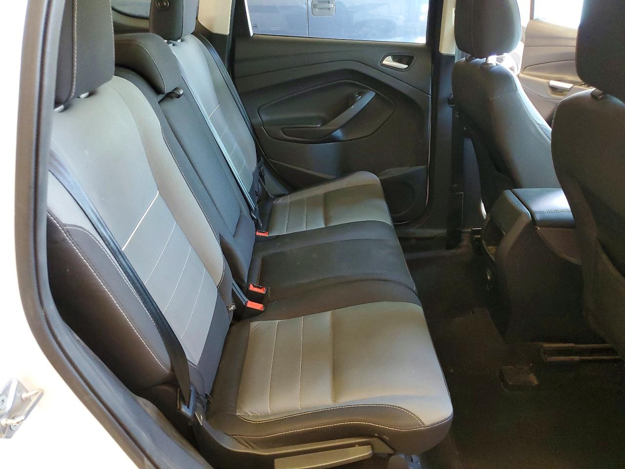 2015 Ford Escape Se White vin: 1FMCU0G78FUC61782