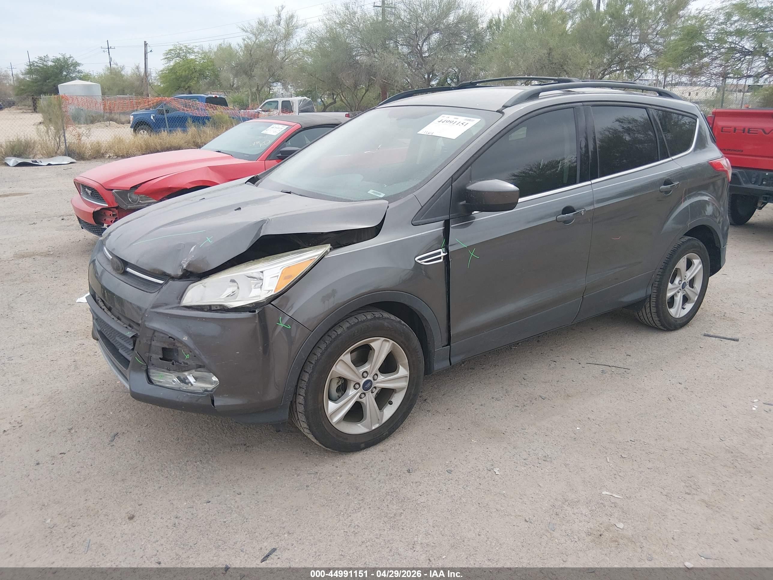 2015 Ford Escape Se Черный vin: 1FMCU0G78FUC88321