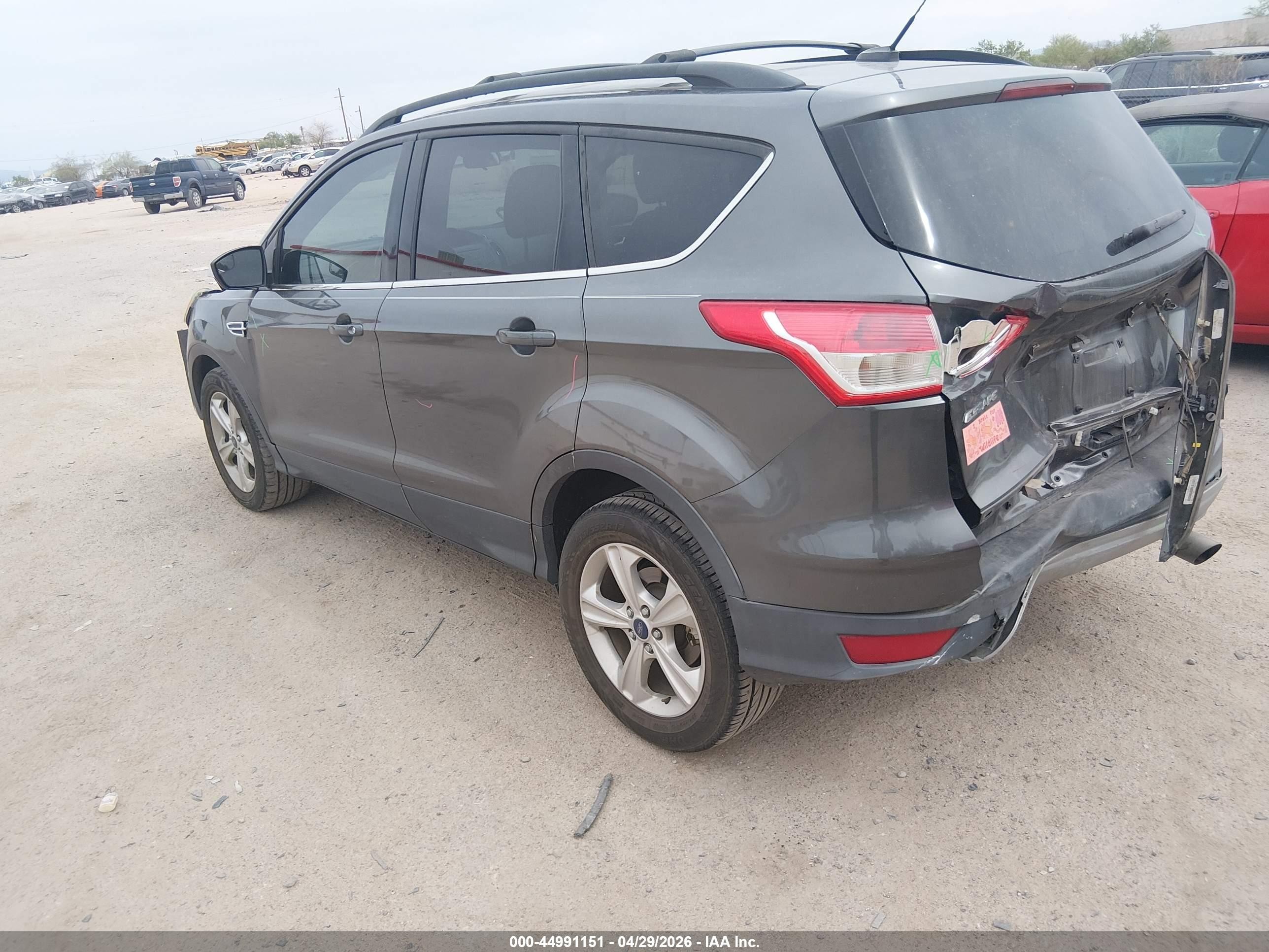 2015 Ford Escape Se Черный vin: 1FMCU0G78FUC88321