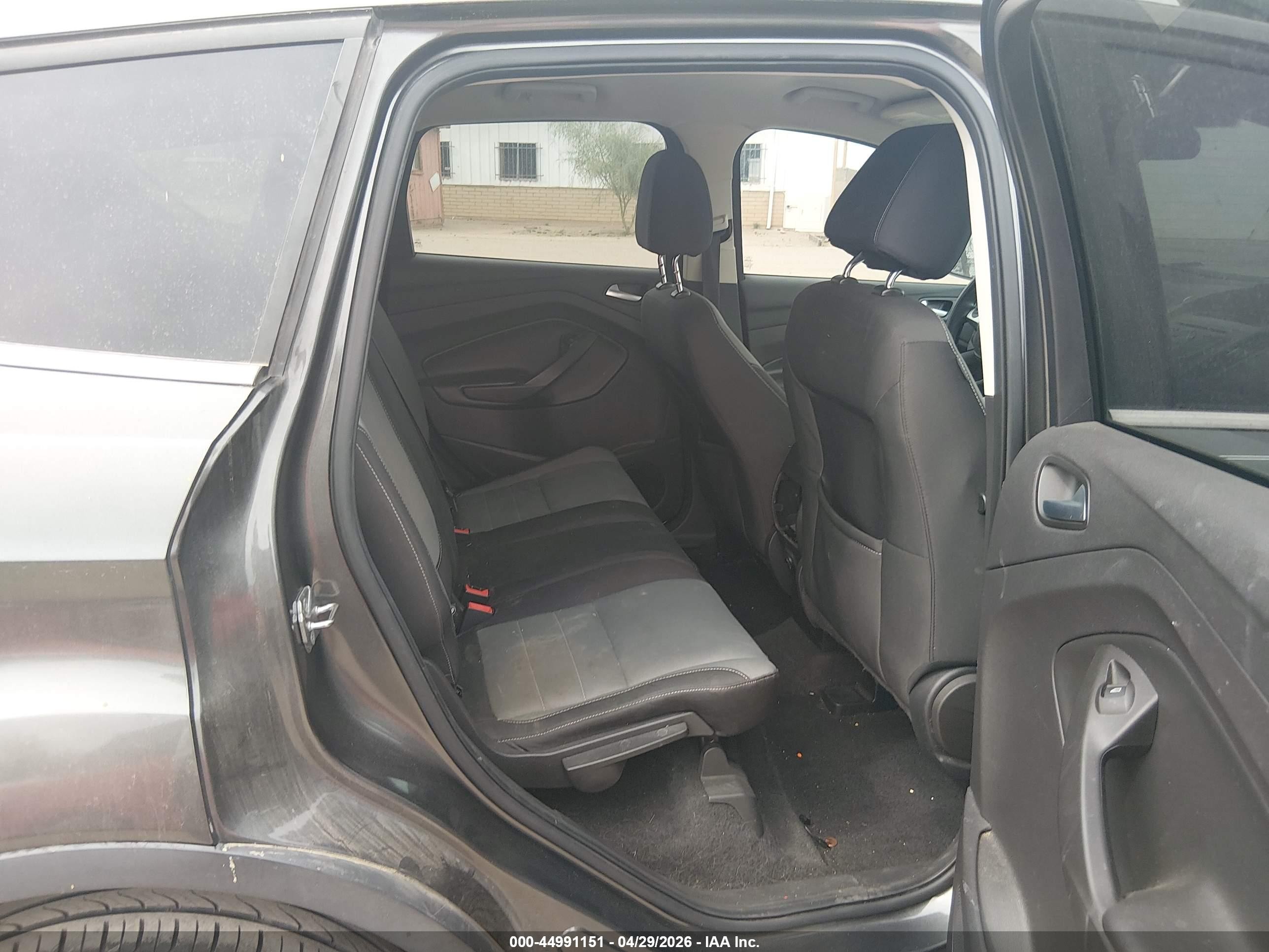2015 Ford Escape Se Черный vin: 1FMCU0G78FUC88321