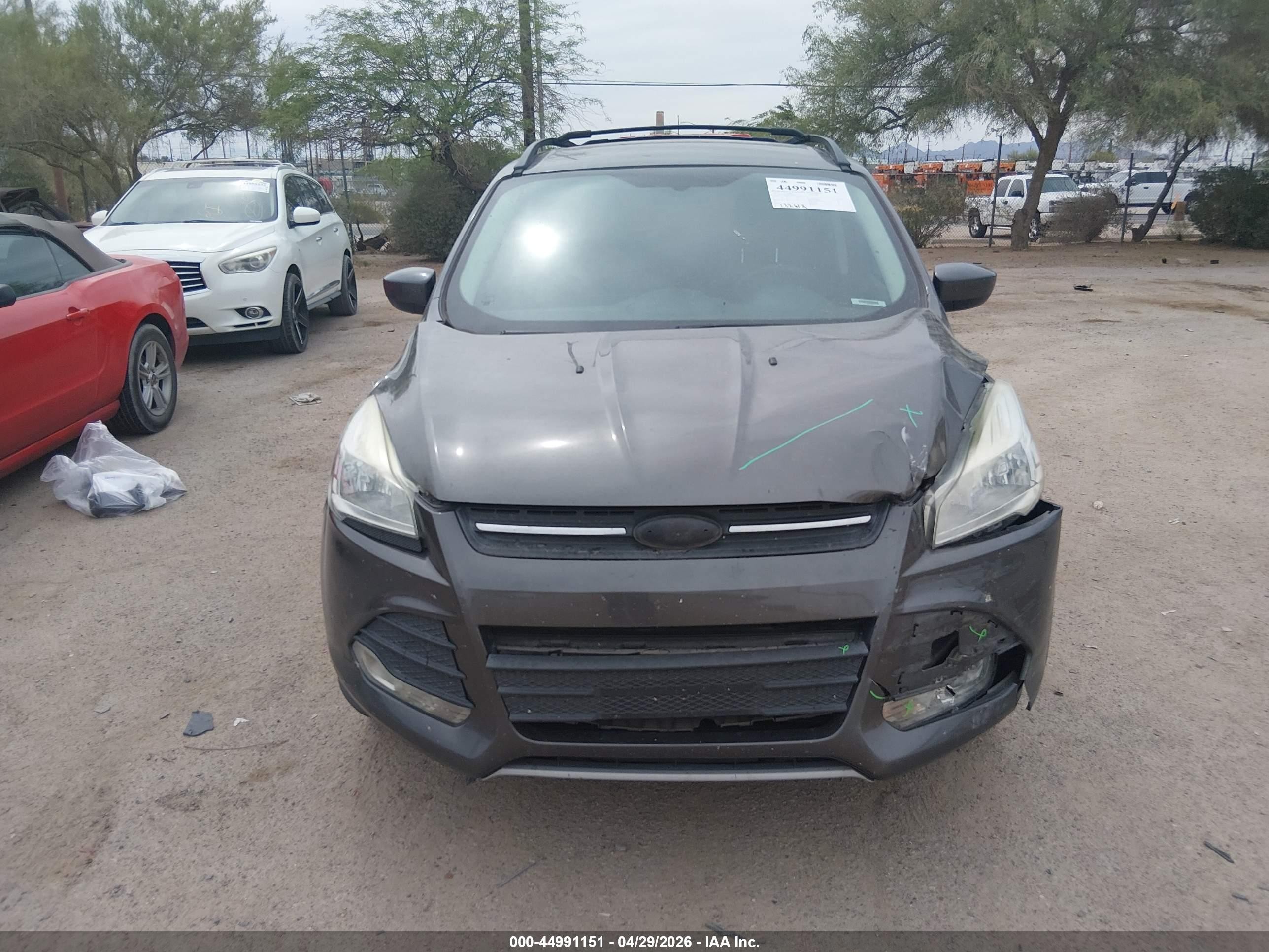 2015 Ford Escape Se Черный vin: 1FMCU0G78FUC88321